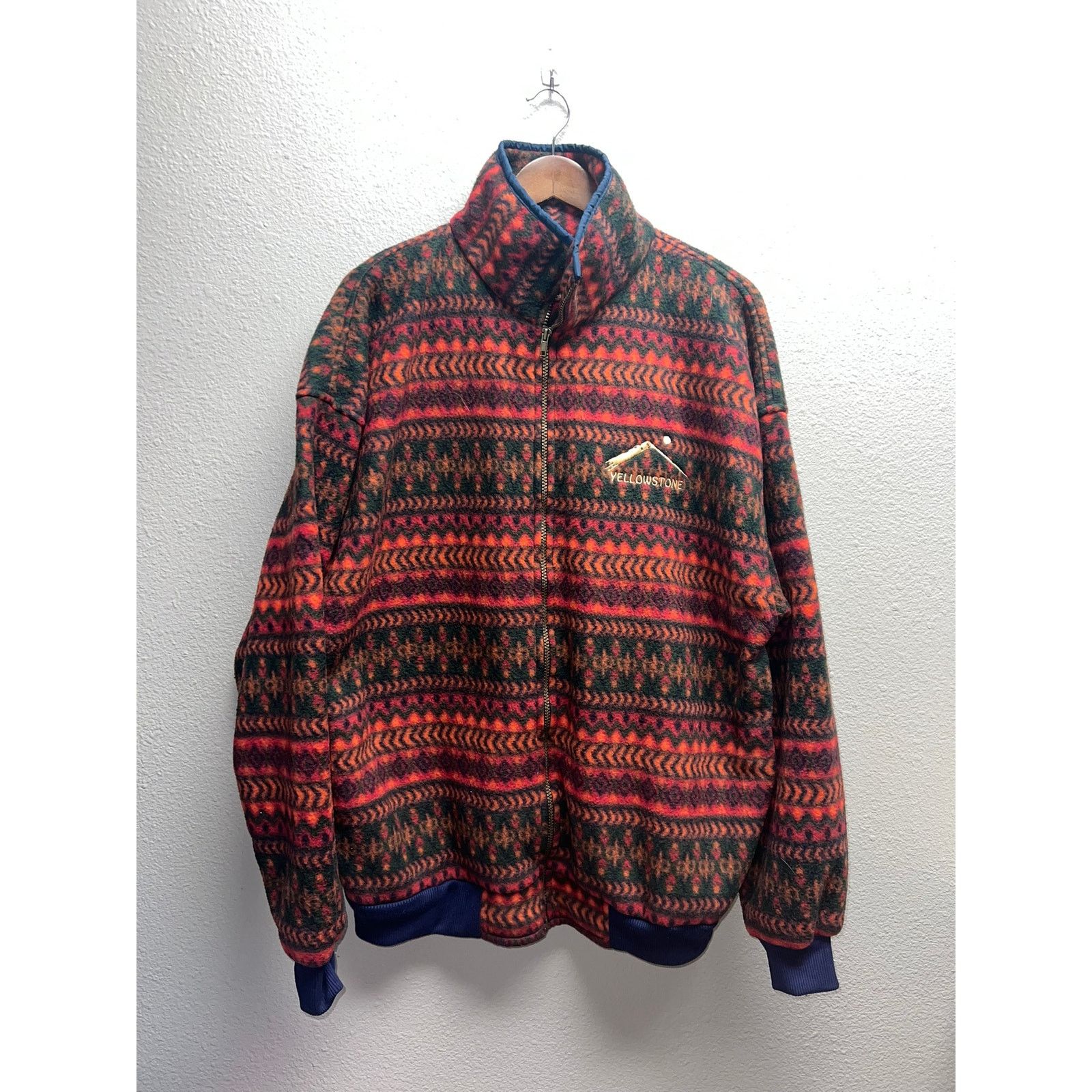 Vintage Vintage Yellowstone Sweatshirt Native Aztec Southwest XL Size US XL / EU 56 / 4 - 1 Thumbnail