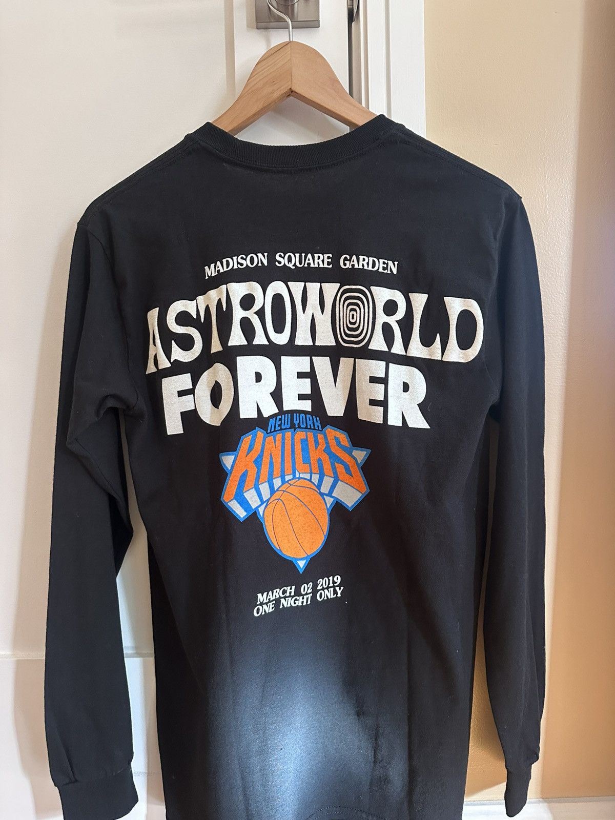 Travis Scott Travis Scott x New York Knicks Astroworld Tour Merch L/S tee Size US S / EU 44-46 / 1 - 2 Thumbnail