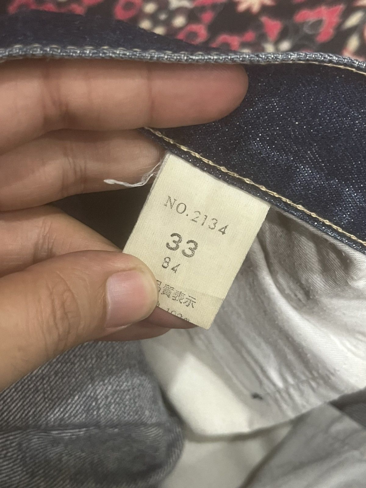 Vintage Japan Brand Dark Blue Faded Washed Buckle Back Selvedge Jean Size US 33 - 17 Thumbnail