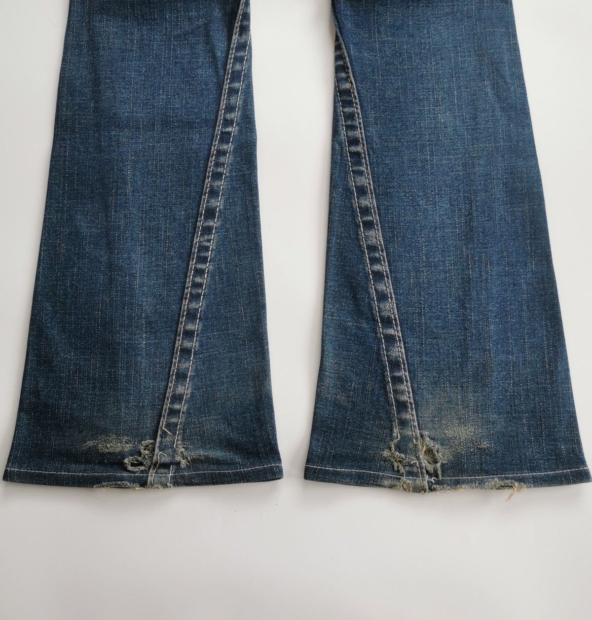 True Religion True Religion Bootcut Jeans Size 26" / US 2 / IT 38 - 6 Thumbnail
