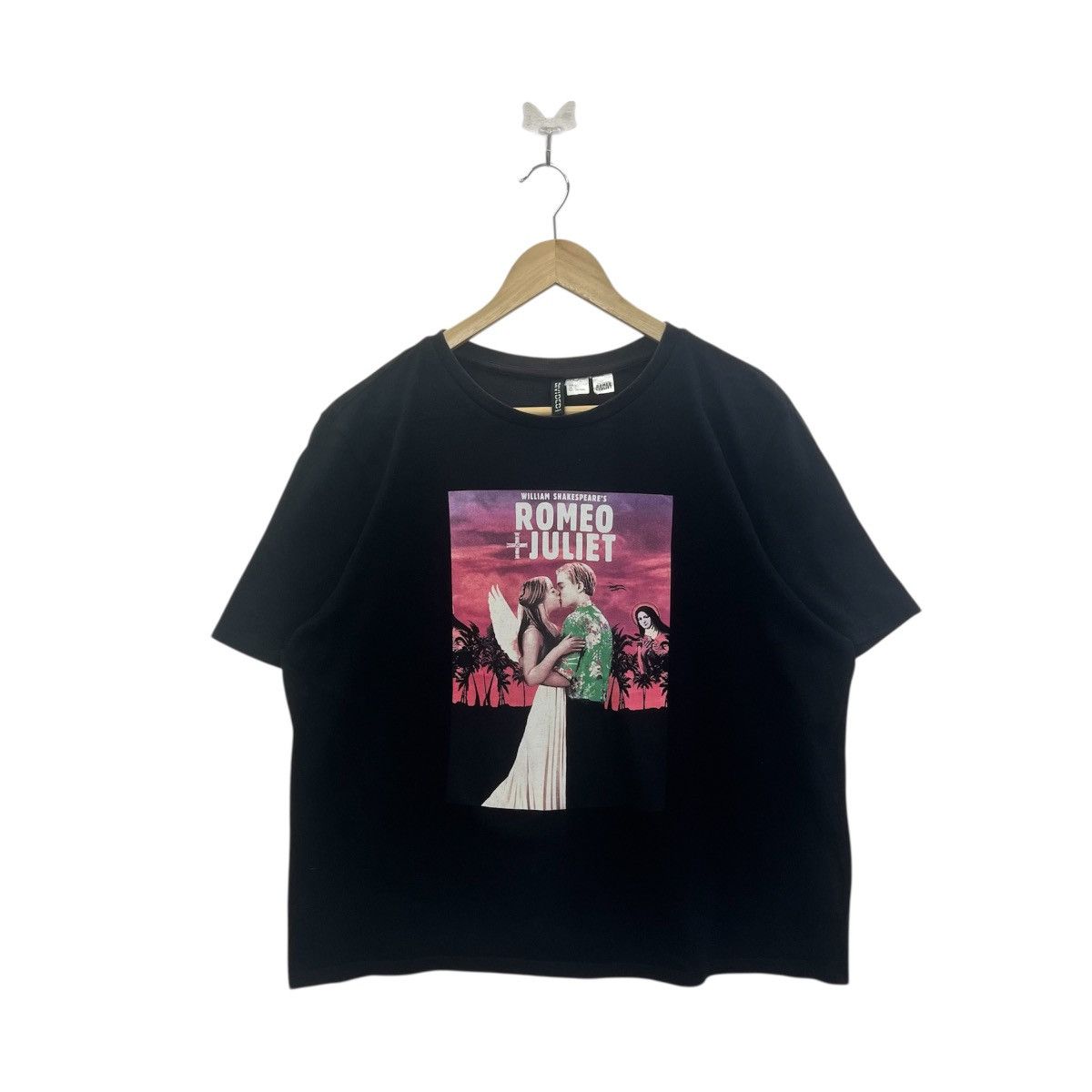 H&M ROMEO + JULIET from WILLIAM SHAKESPEAR’S Movie Boxy H&M Tee Size US L / EU 52-54 / 3 - 1 Thumbnail