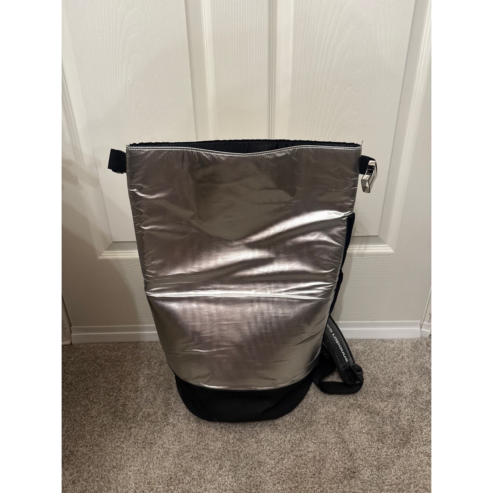 Paco Rabanne Paco Rabanne Invictus 48 Hour Silver Travel Buckle Backpack Size ONE SIZE - 7 Thumbnail