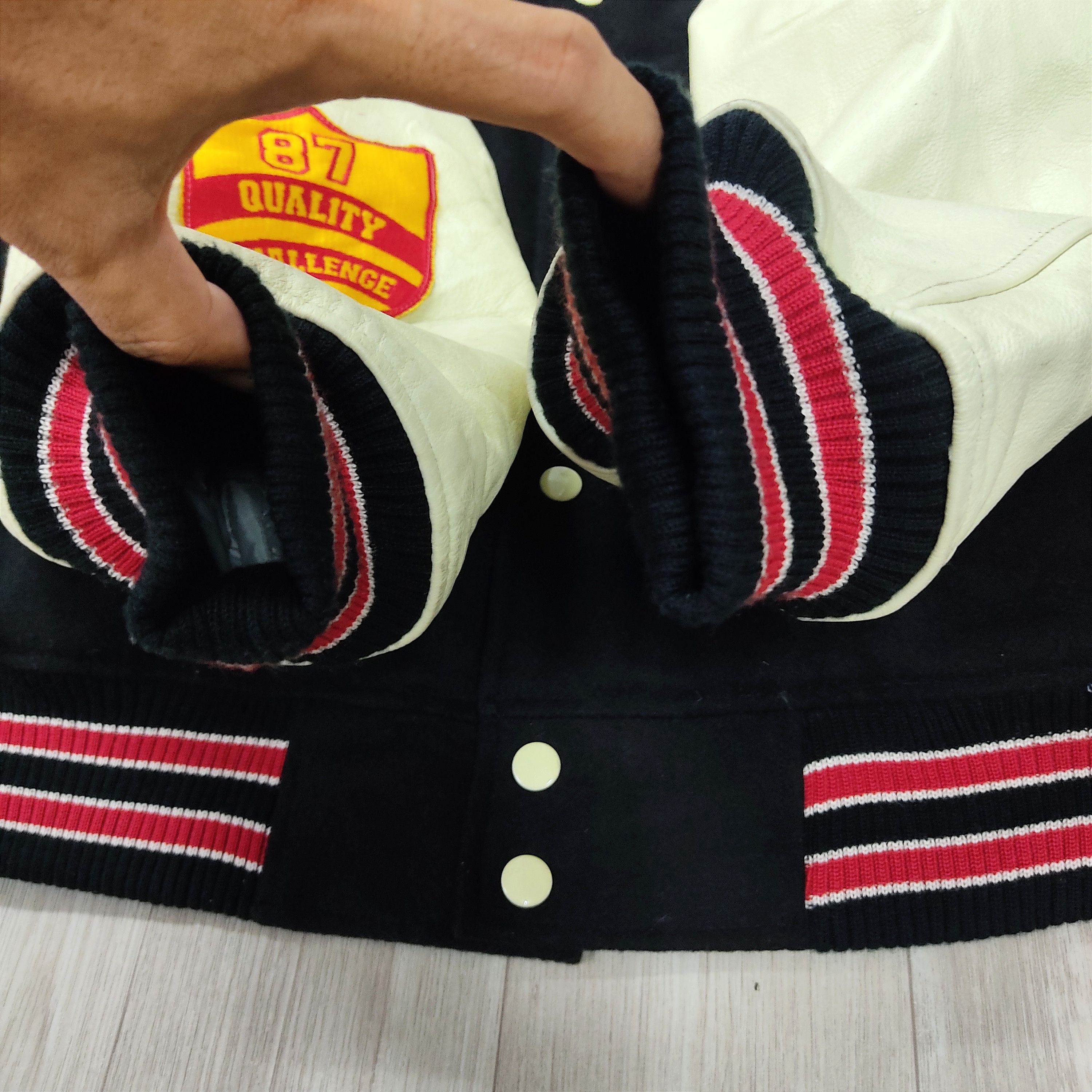 Superdry SUPERDRY Japan Leather Sleeve Varsity (Patch Loaded Edition) Size US XL / EU 56 / 4 - 14 Thumbnail