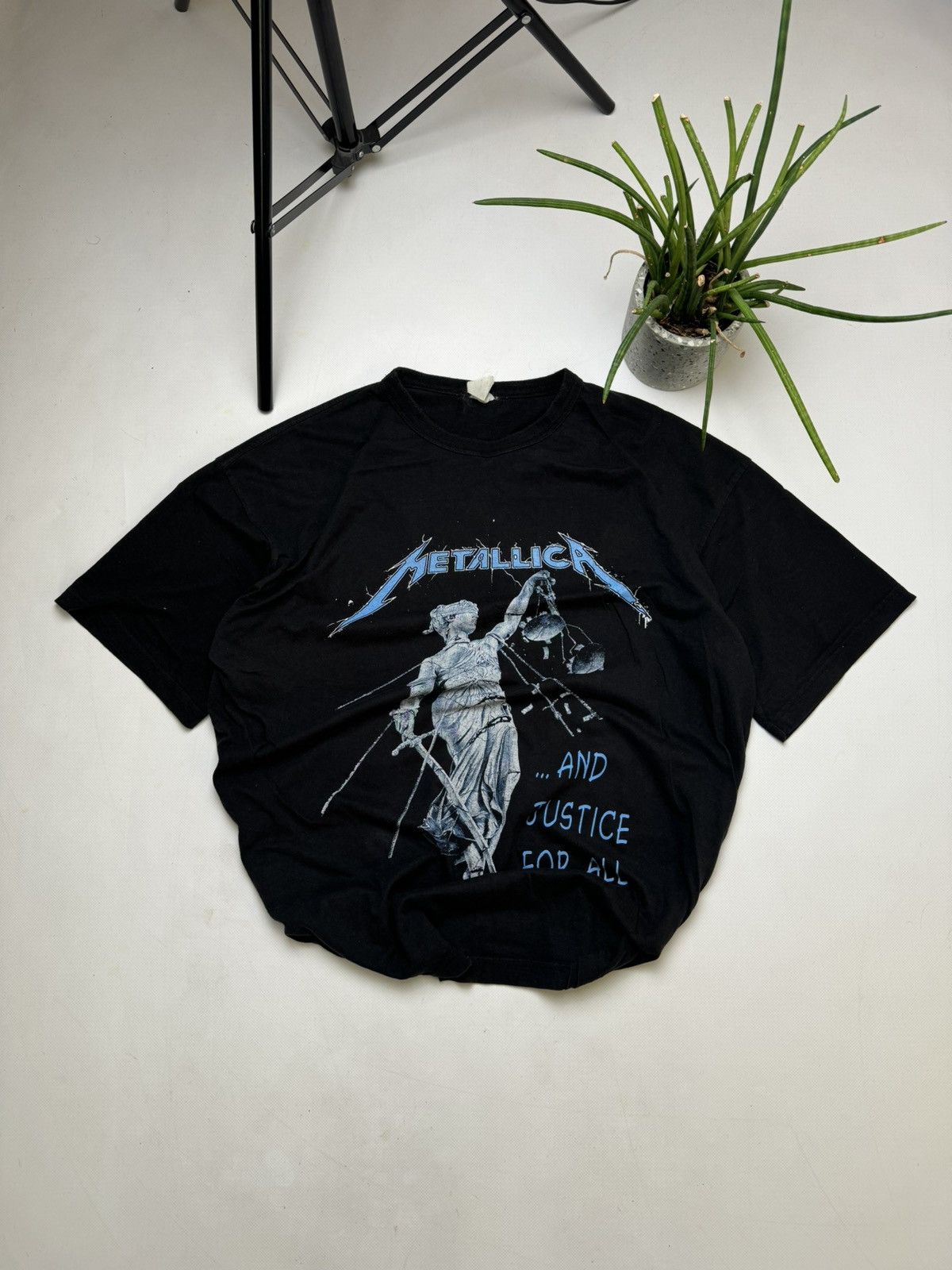Rare vintage Metallica T-shirt big logo James Hetfield