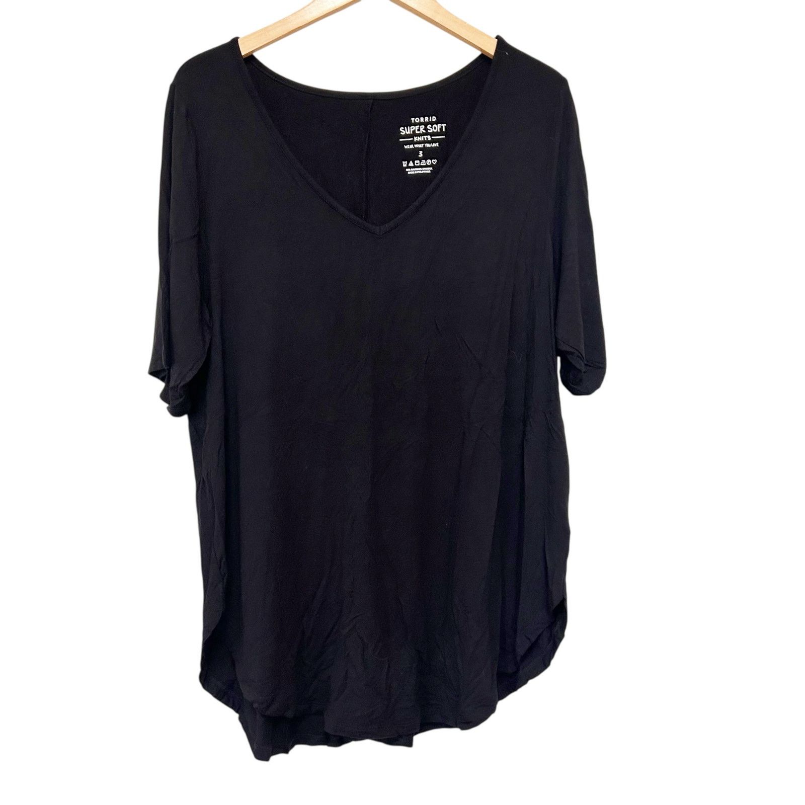 Other Torrid Super Soft Knit Black V Neck T Shirt Sz 3X Size 3XL / US 20-22 - 1 Thumbnail