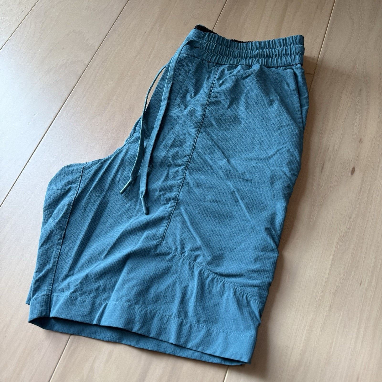 Lululemon Lululemon Bowline Shorts M Teal Linerless Workout Athleisure Size US 30 / EU 46 - 8 Thumbnail