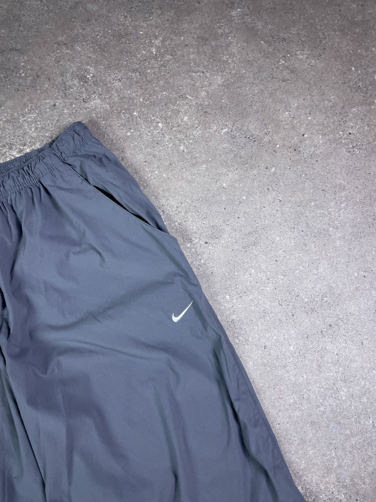 Nike × Vintage Vintage Y2K Nike parachute Drill track baggy pants Size US 34 / EU 50 - 3 Thumbnail