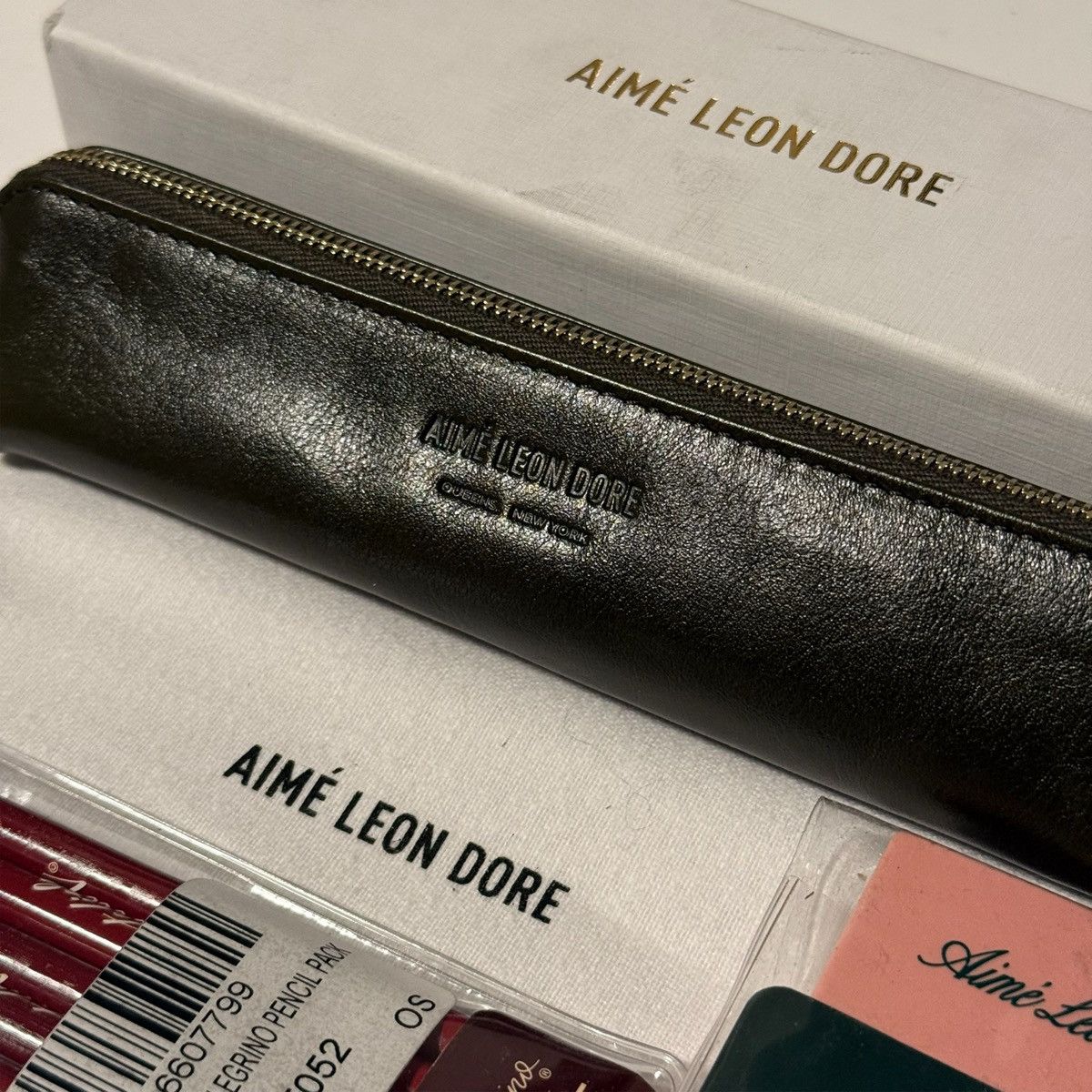 Aime Leon Dore Aime Leon Dore Leather Stationary Pouch Pencils / Eraser Size ONE SIZE - 9 Thumbnail