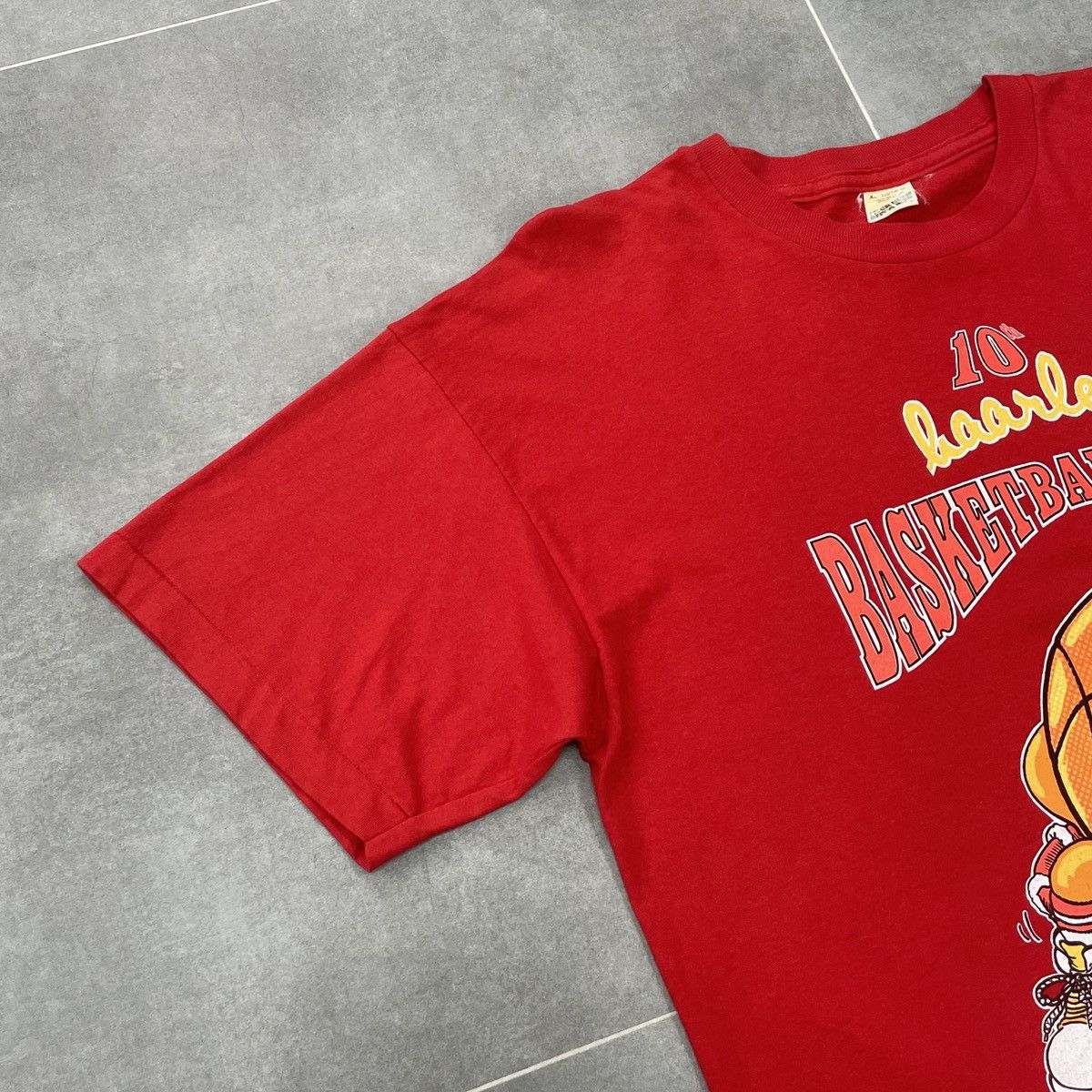 Vintage Vintage 10th Haarlem Basketball Week 1991 T-Shirt Size XL Size US XL / EU 56 / 4 - 3 Thumbnail