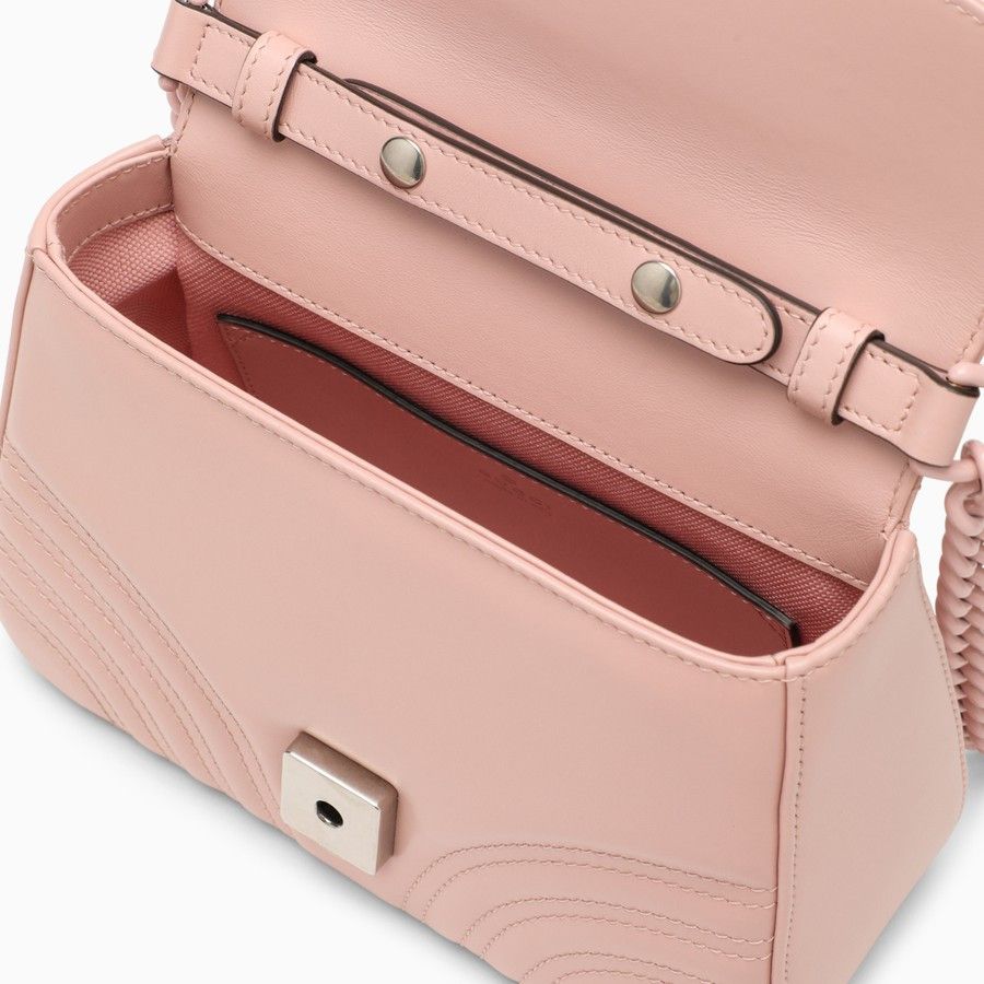 Gucci o1d2blof0824 Size: OS / GG Marmont Leather Mini Handbag Size ONE SIZE - 4 Thumbnail