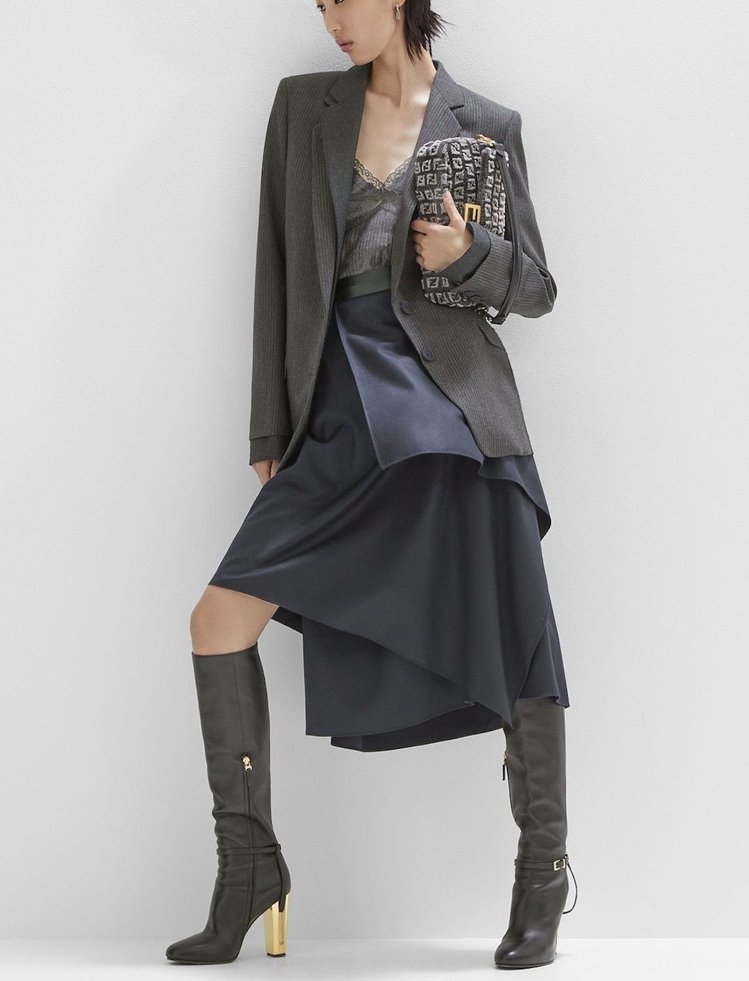 Fendi o1loc1c0824 Skirt in Black Size 30" / US 8 / IT 44 - 4 Thumbnail