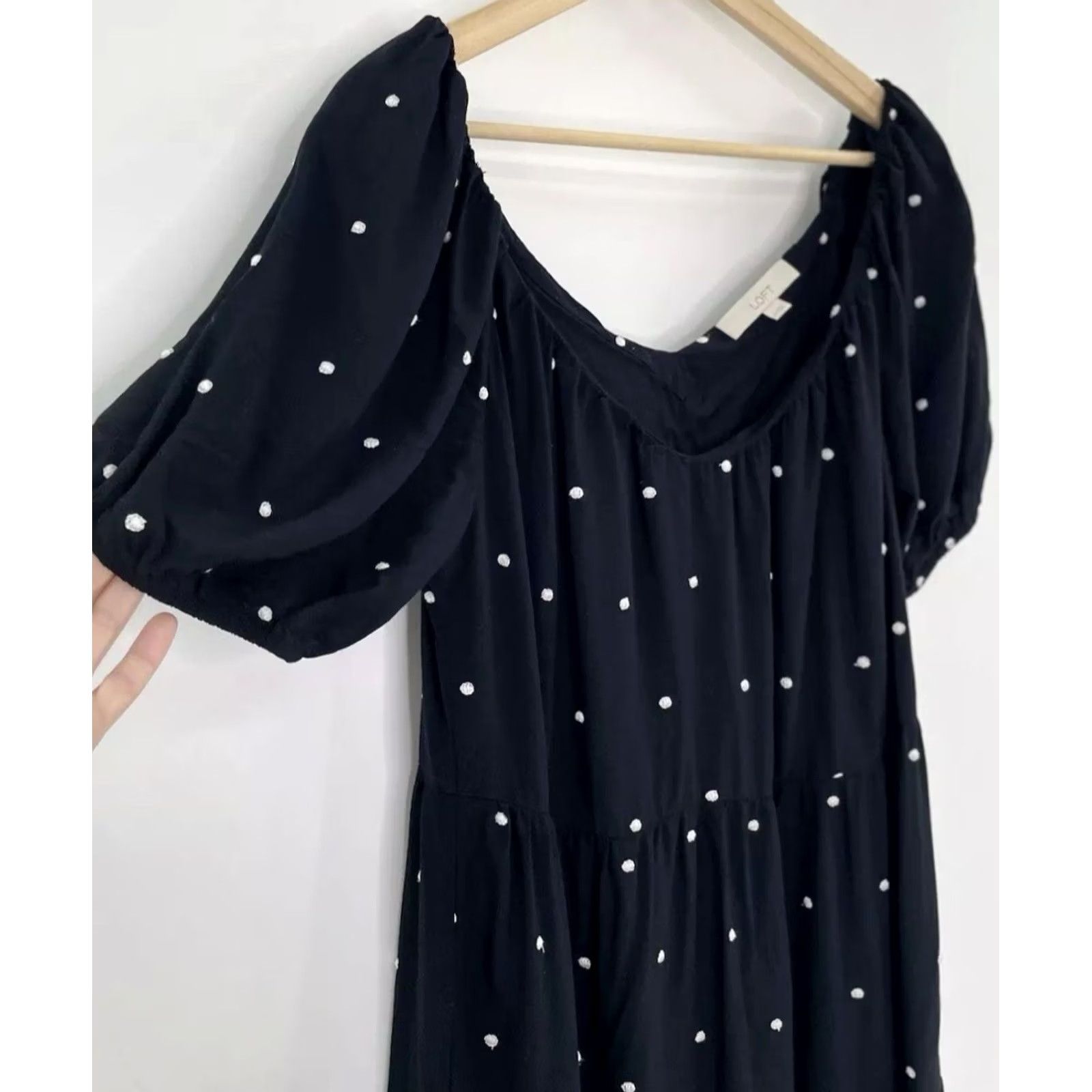 Loft Output: Loft Tiered Black White Embroidered Polka Dot Puff Sleeve Swing Dress, M, SU’ 23 Size M / US 6-8 / IT 42-44 - 4 Thumbnail