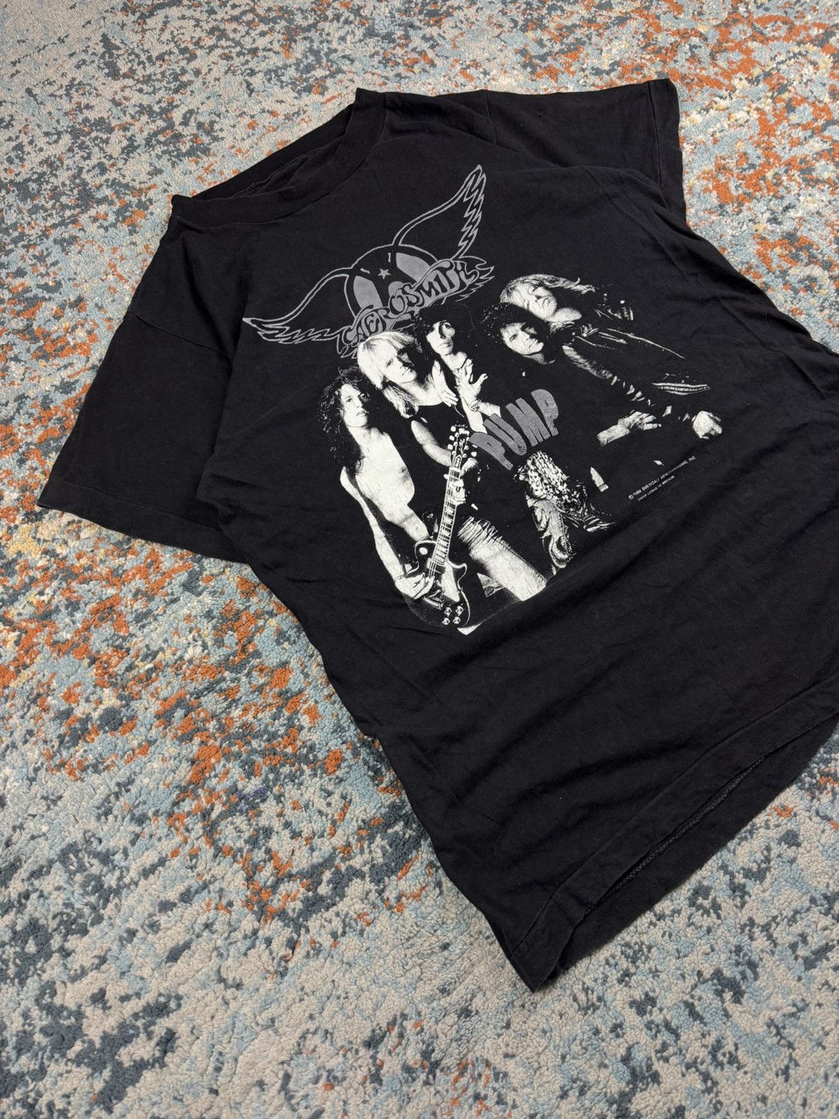 Band Tees Vintage 1989 Aerosmith PUMP euro tour graphic band tee Size US M / EU 48-50 / 2 - 3 Thumbnail