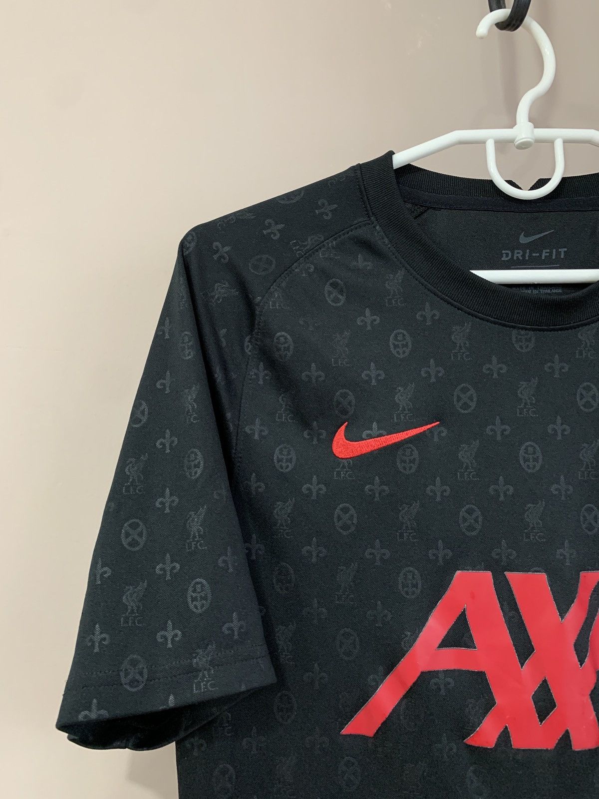 Nike Liverpool FC black Nike training jersey soccer football Size US S / EU 44-46 / 1 - 5 Thumbnail