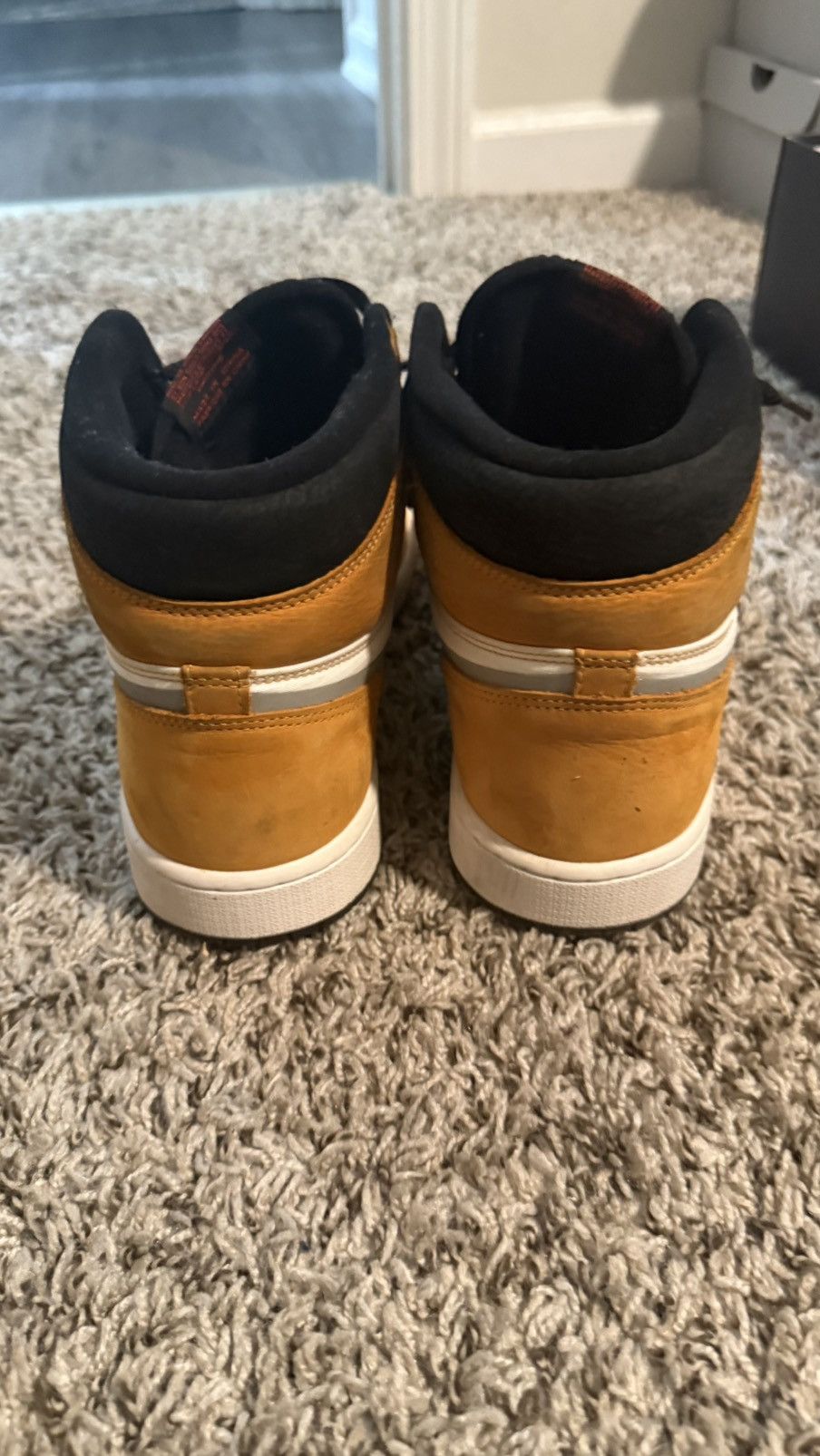 Jordan Brand Jordan 1 Core-Tex Light Curry Size US 11.5 / EU 44-45 - 6 Thumbnail