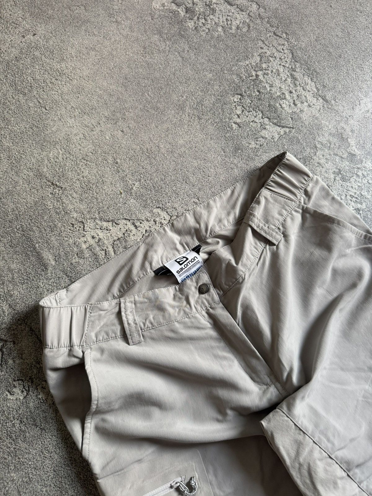 Salomon Salomon US6/I42/FR38 outdoor cargo shorts 🩳 gorpcore Size 28" / US 6 / IT 42 - 2 Thumbnail
