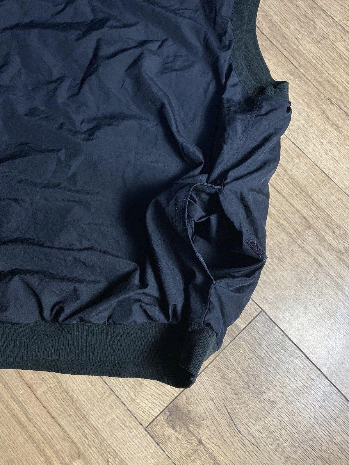 Nike Vntg Nike Reversible Vest Size L Black Lightweight Size US L / EU 52-54 / 3 - 2 Thumbnail