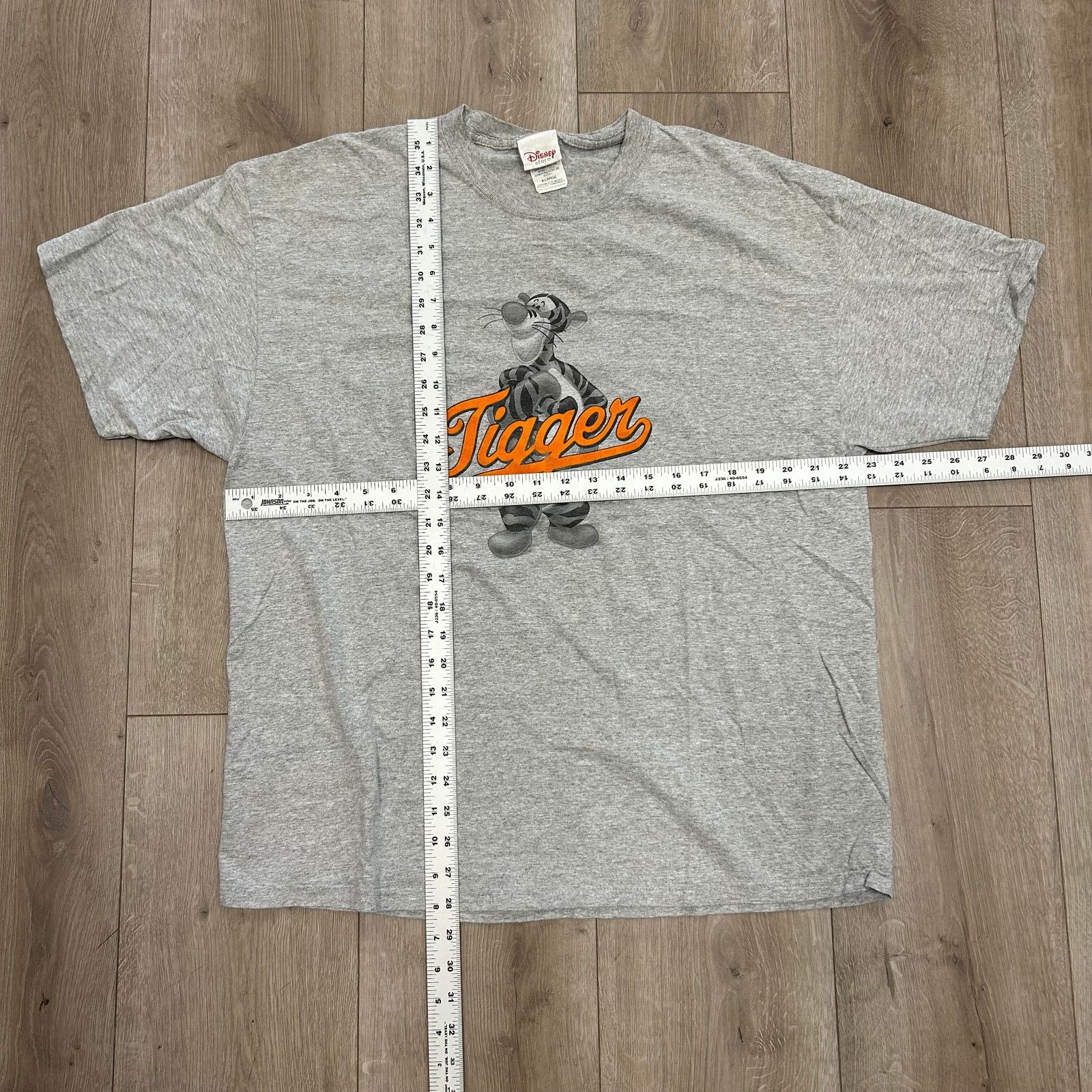 Disney Y2K Vintage DISNEY STORE Tigger Tee T Shirt size XL Gray B20 Size US XL / EU 56 / 4 - 5 Thumbnail
