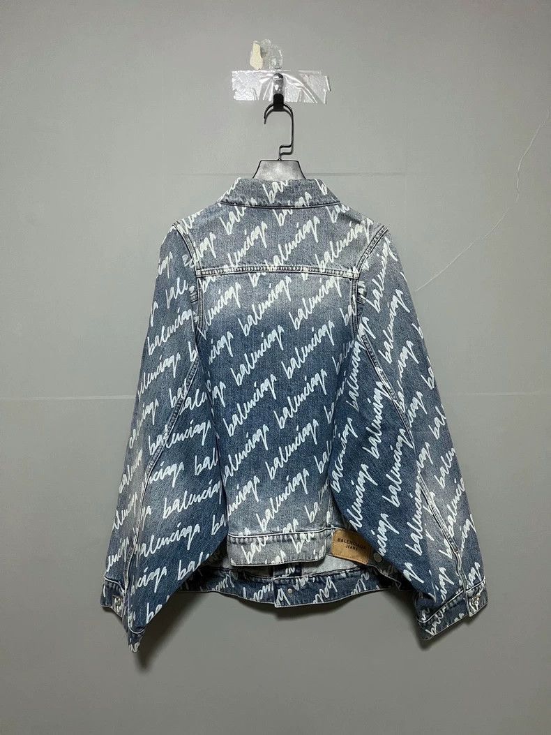 Balenciaga Balenciaga vintage bullet screen printed logo denim jacket- Size US XS / EU 42 / 0 - 2 Thumbnail