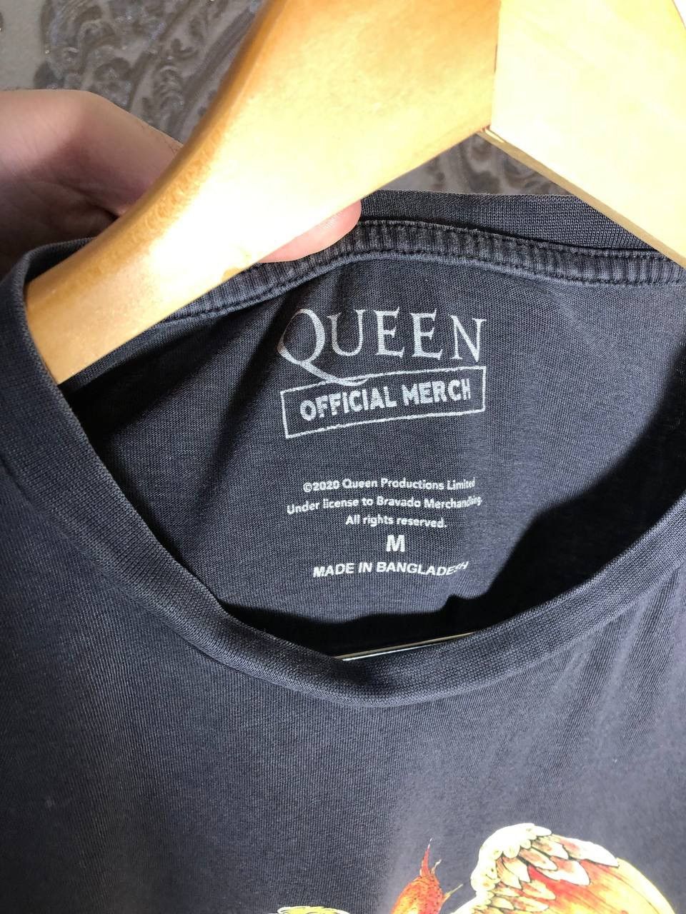 Vintage VERY RARE QUEEN BIG LOGO T-SHIRT TOUR BAND ROCK METAL PUNK Size US M / EU 48-50 / 2 - 4 Thumbnail