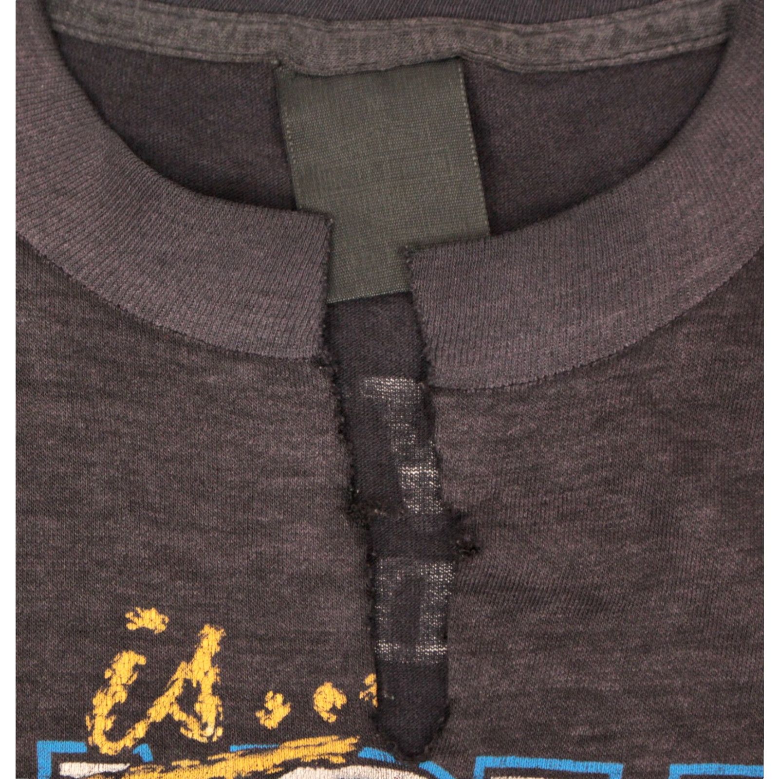 Vintage VINTAGE Men's VTG 80s 3D Emblem Harley Country Motorcycle Sleeveless TShirt Davidson Shirt Mens Black 38 80s T-Shirt Graphics Size US M / EU 48-50 / 2 - 7 Thumbnail