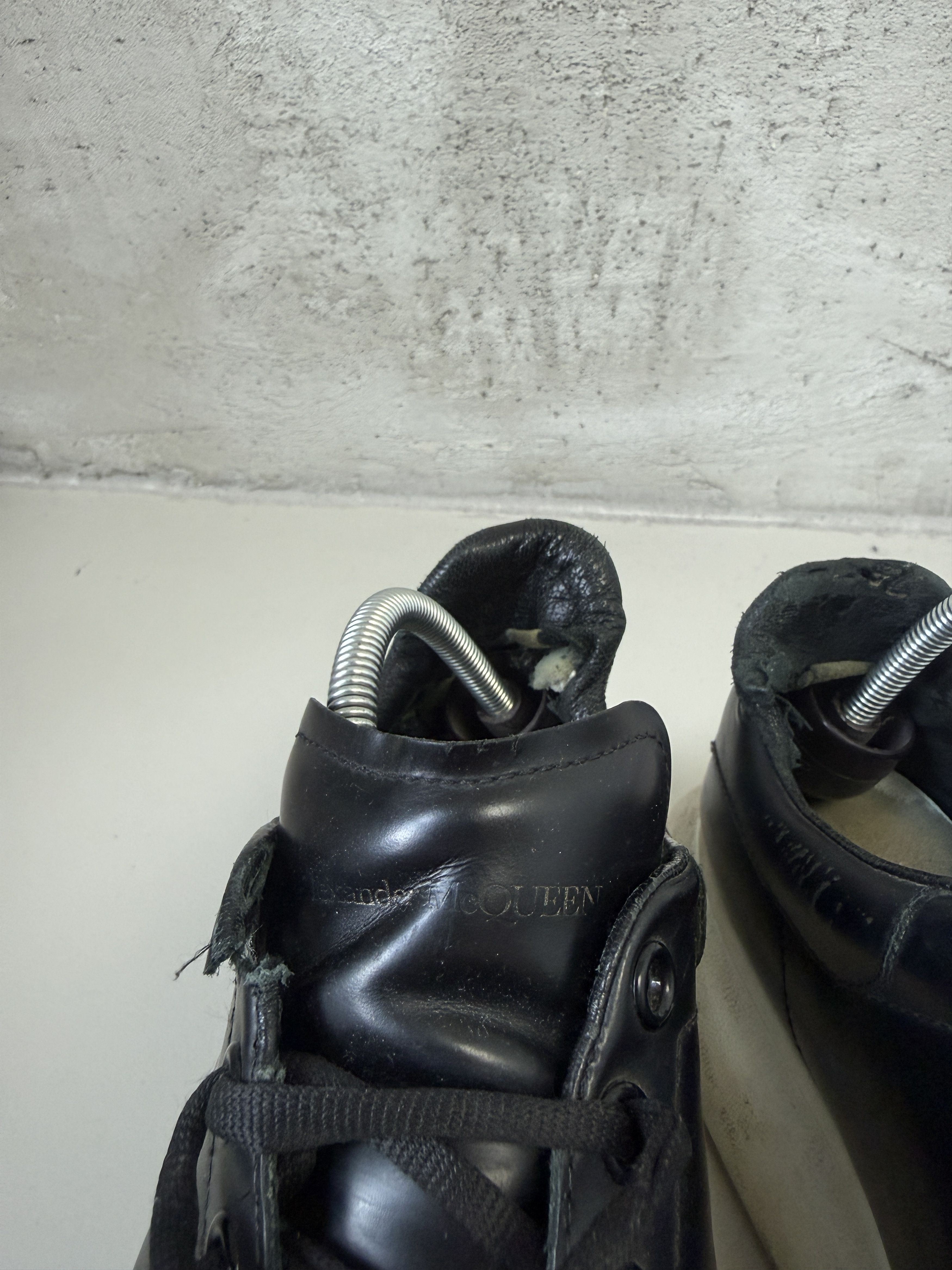 Alexander McQueen Alexander McQueen leather low trainers shoes sneakers Size US 13 / EU 46 - 3 Thumbnail