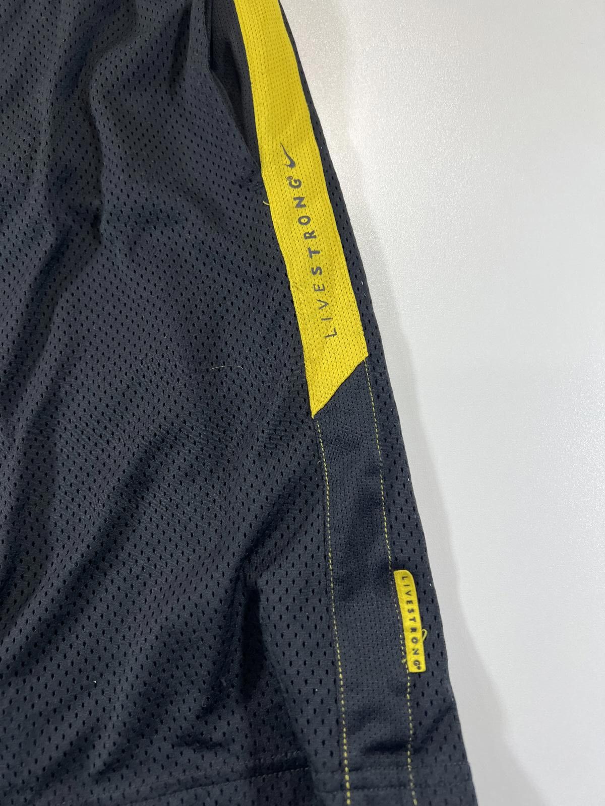 Nike Nike Livestrong Black and Yellow Athletic Shorts Size US 30 / EU 46 - 2 Thumbnail