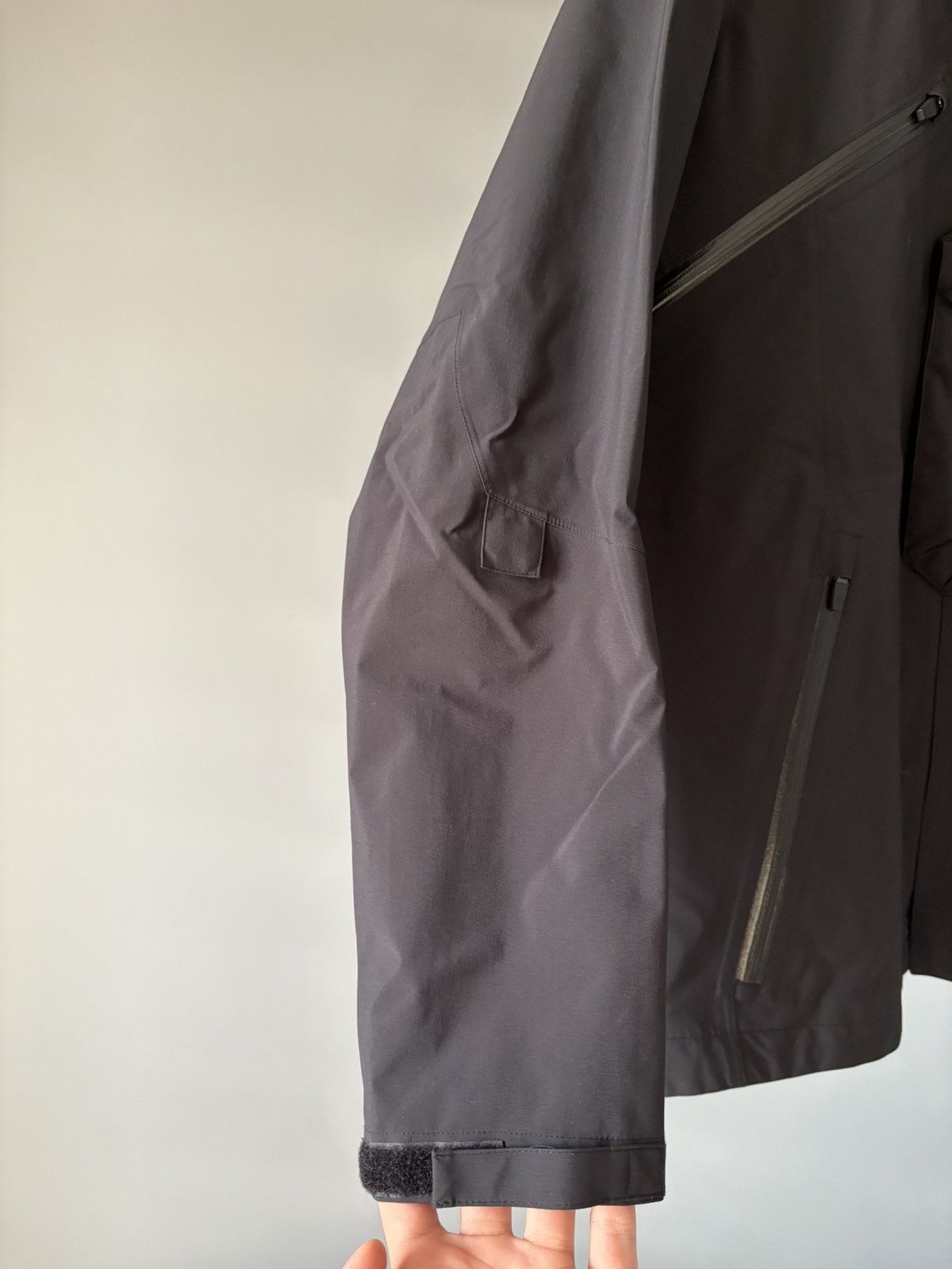 Acronym Acronym J1A-GT 2.2 Size US XL / EU 56 / 4 - 7 Thumbnail