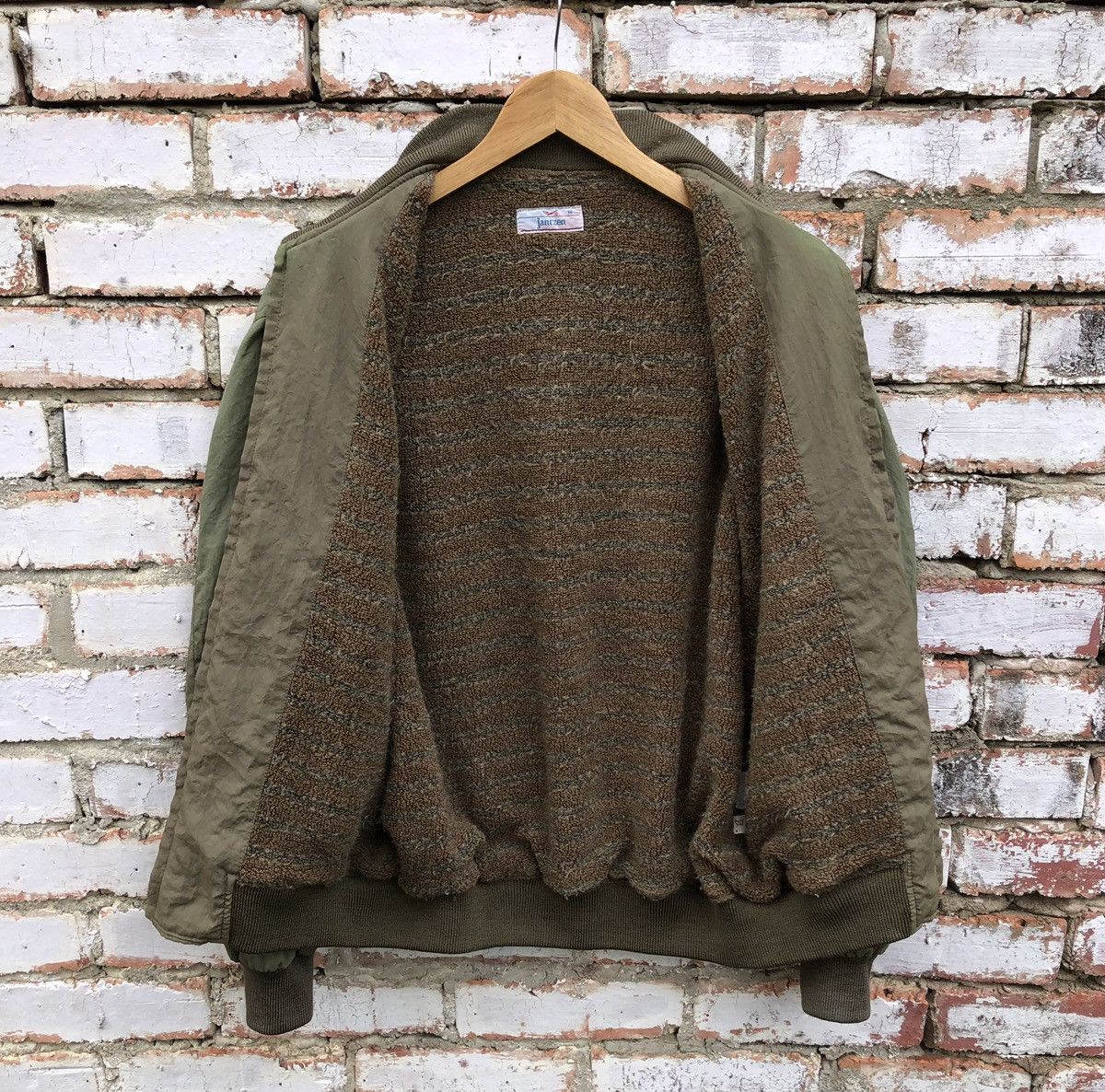 Jantzen Vintage Jantzen Sun Faded Bomber Jacket Size US M / EU 48-50 / 2 - 11 Thumbnail