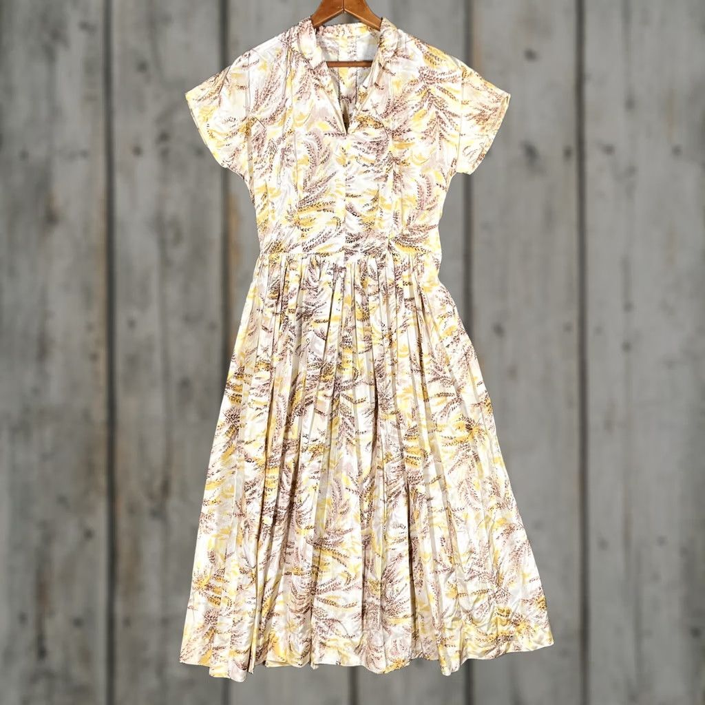 Vintage VINTAGE 1950s Silk Floral Sundress Yellow Small 40s 50s Tea Swing Day Dress Rockabilly Womens Size S / US 4 / IT 40 - 1 Thumbnail