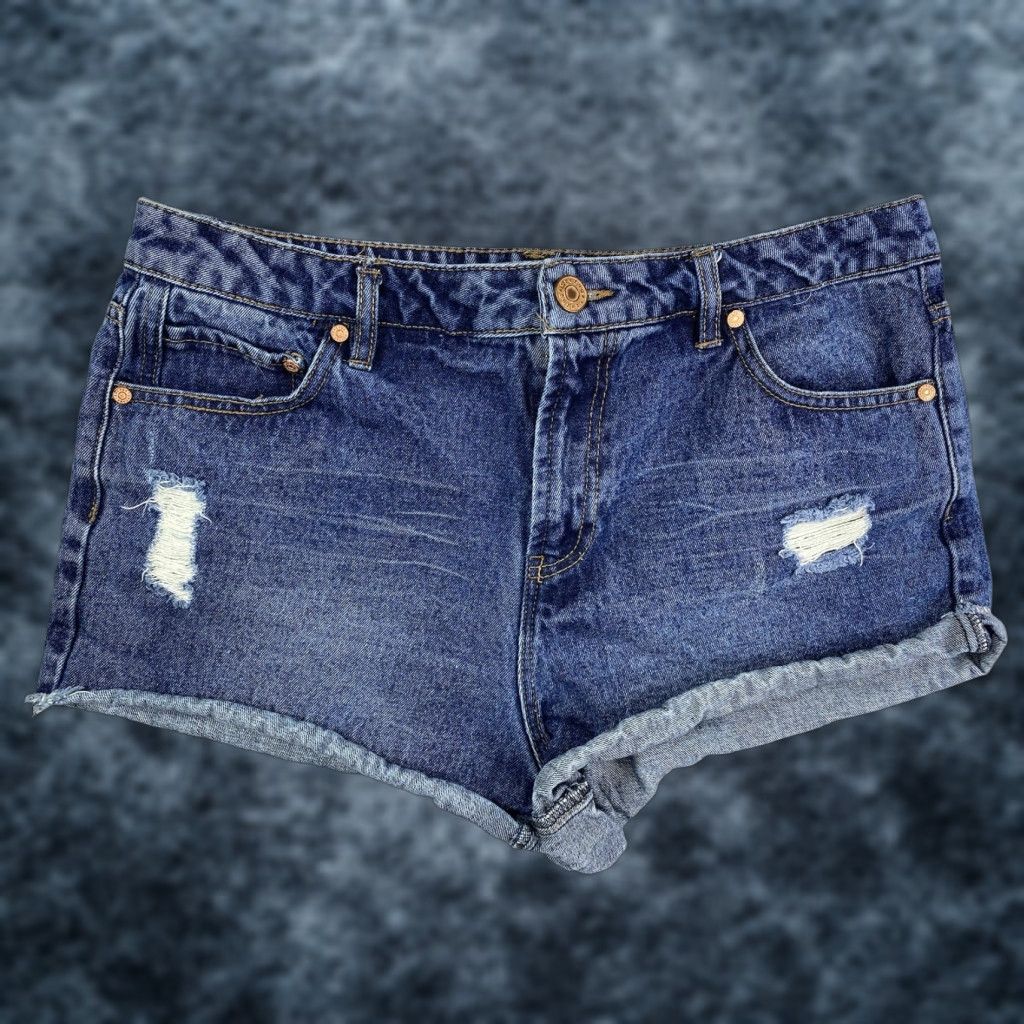 Vintage Refuge Shorts Womens 12 Dark Wash 100% Cotton Distressed Raw Rolled Hem Shortie Blue Size 34" / US 12 / IT 48 - 1 Thumbnail