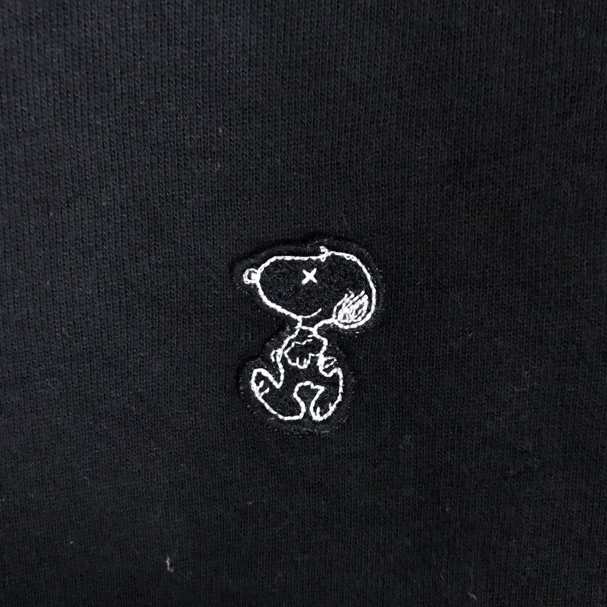 Kaws × Peanuts × Uniqlo Uniqlo X Kaws X Peanuts Pullover Jumper Sweatshirt Size US L / EU 52-54 / 3 - 3 Thumbnail
