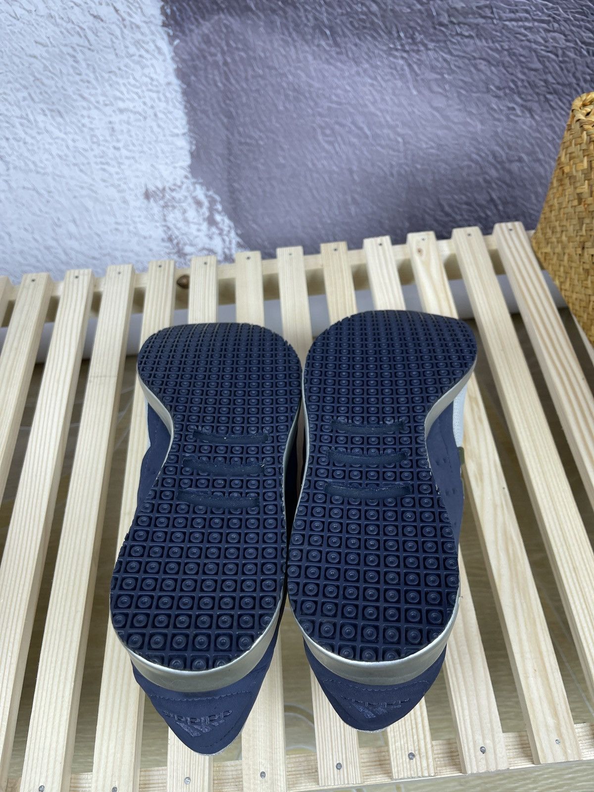 Adidas Adidas vintage SAMPLE hype avant garde shoes sneakers rare Size US 9 / EU 42 - 4 Thumbnail