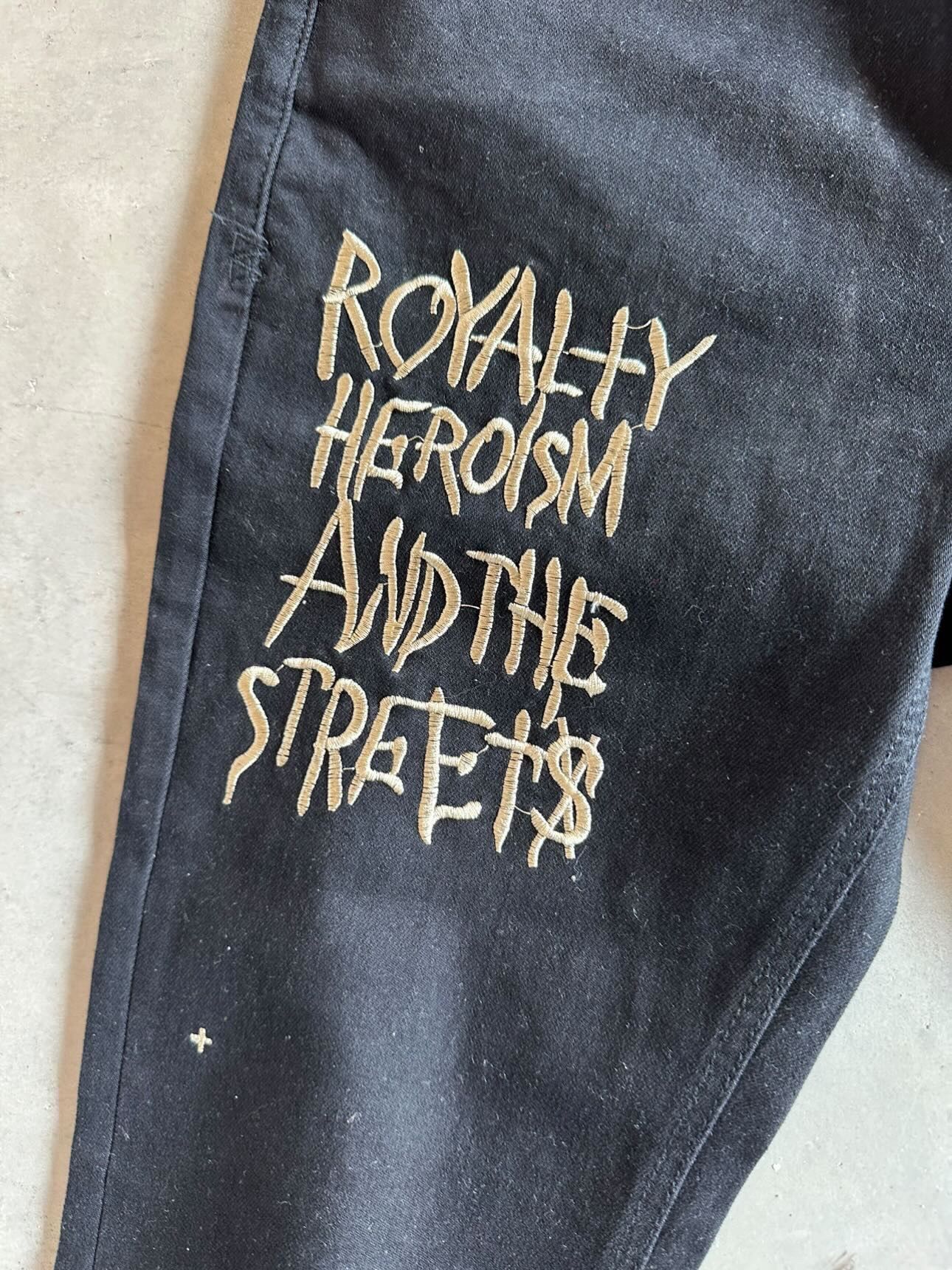 Ksubi Ksubi van winkle royalty embroidered jeans black Size US 33 - 2 Thumbnail