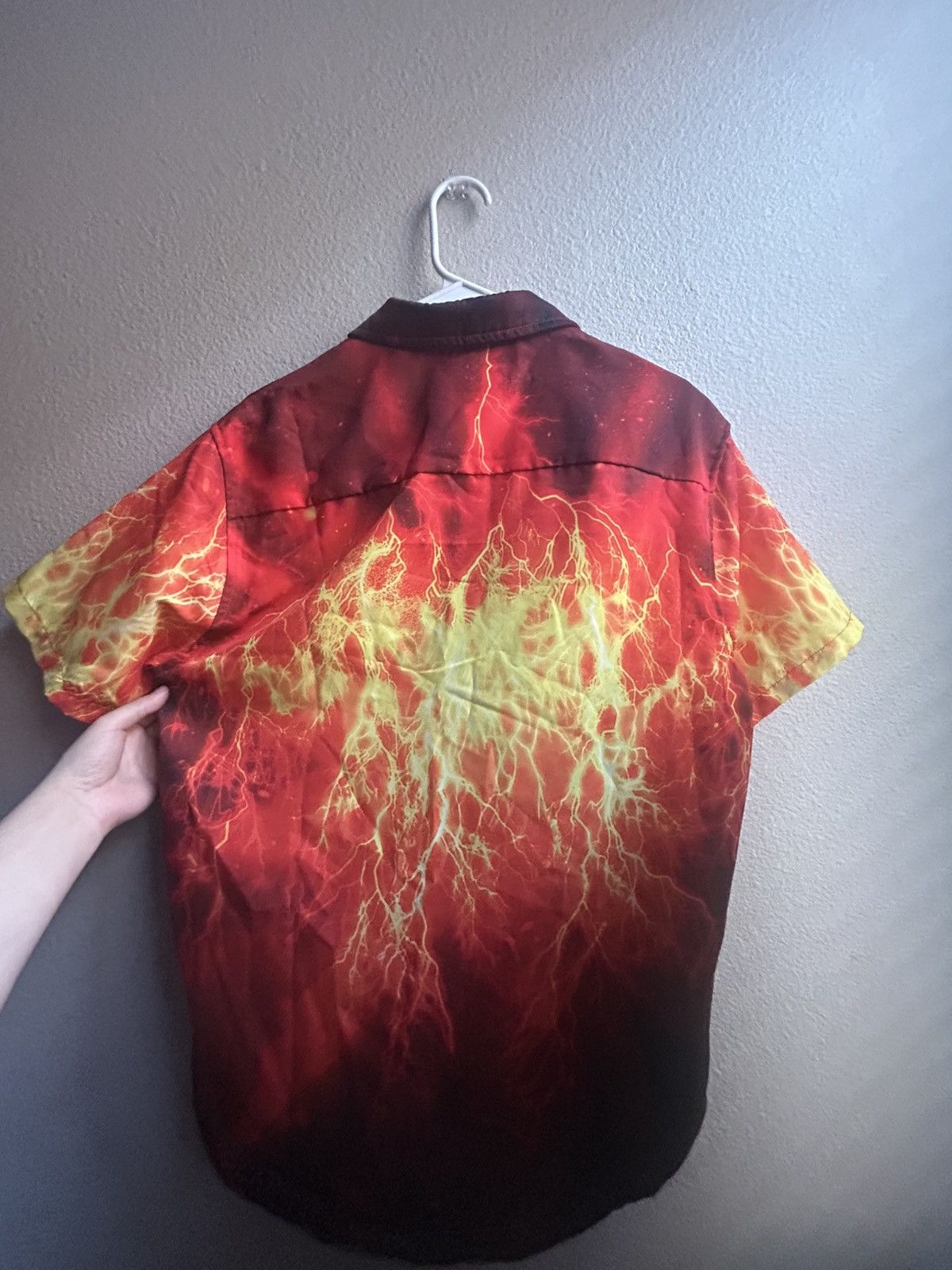 21 Men Dragon Ball Z button up MEDIUM Size US M / EU 48-50 / 2 - 2 Thumbnail