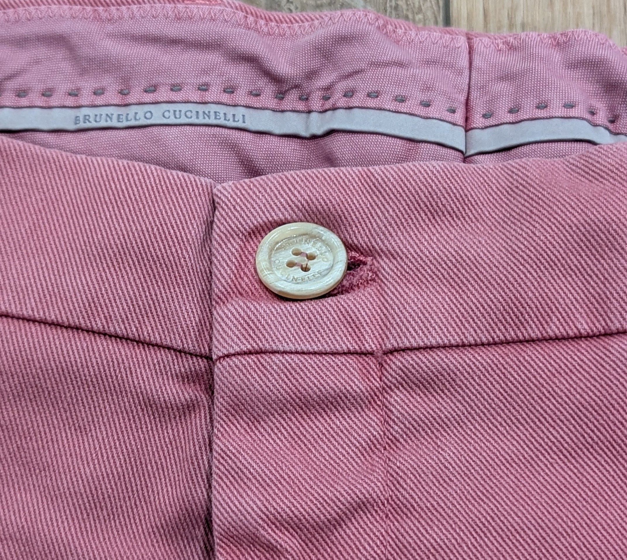 Brunello Cucinelli Brunello Cucinelli Bermuda Shorts Raspberry 56 US 40 Size US 40 / EU 56 - 2 Thumbnail
