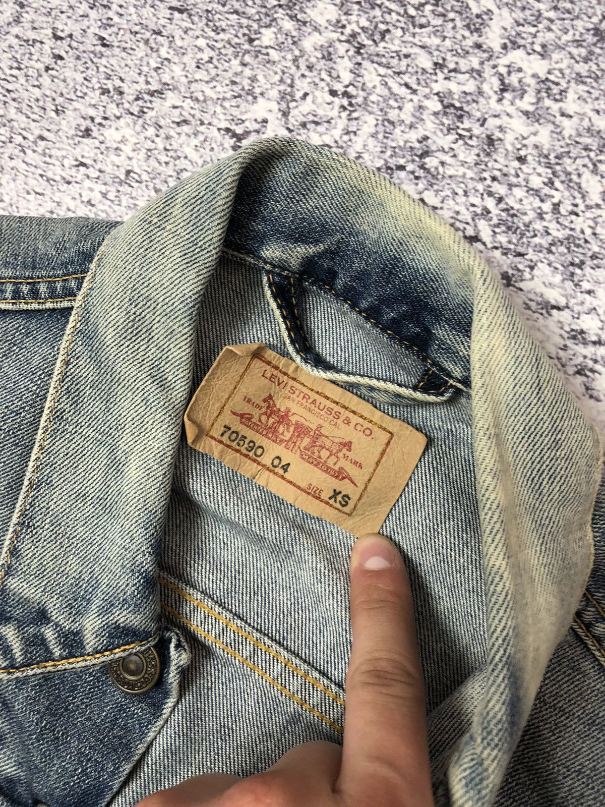 Levi's Women’s jeans jacket Levi’s 501 vintage size S y2k casual Size S / US 4 / IT 40 - 4 Thumbnail
