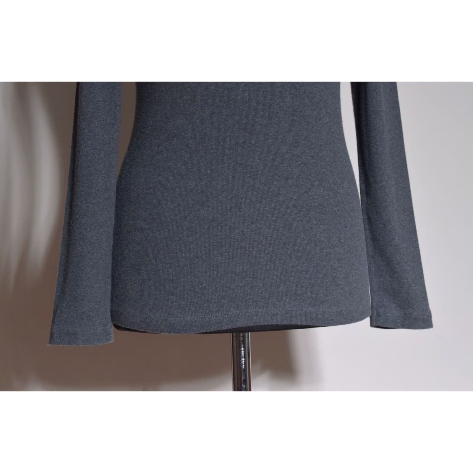 Fabiana Filippi Fabiana Filippi Grey Cashmere Blend Knit Top Long Sleeve Crew Neck Size S Womens Pullover Jumper Knit Top White not applicable Size S / US 4 / IT 40 - 3 Thumbnail
