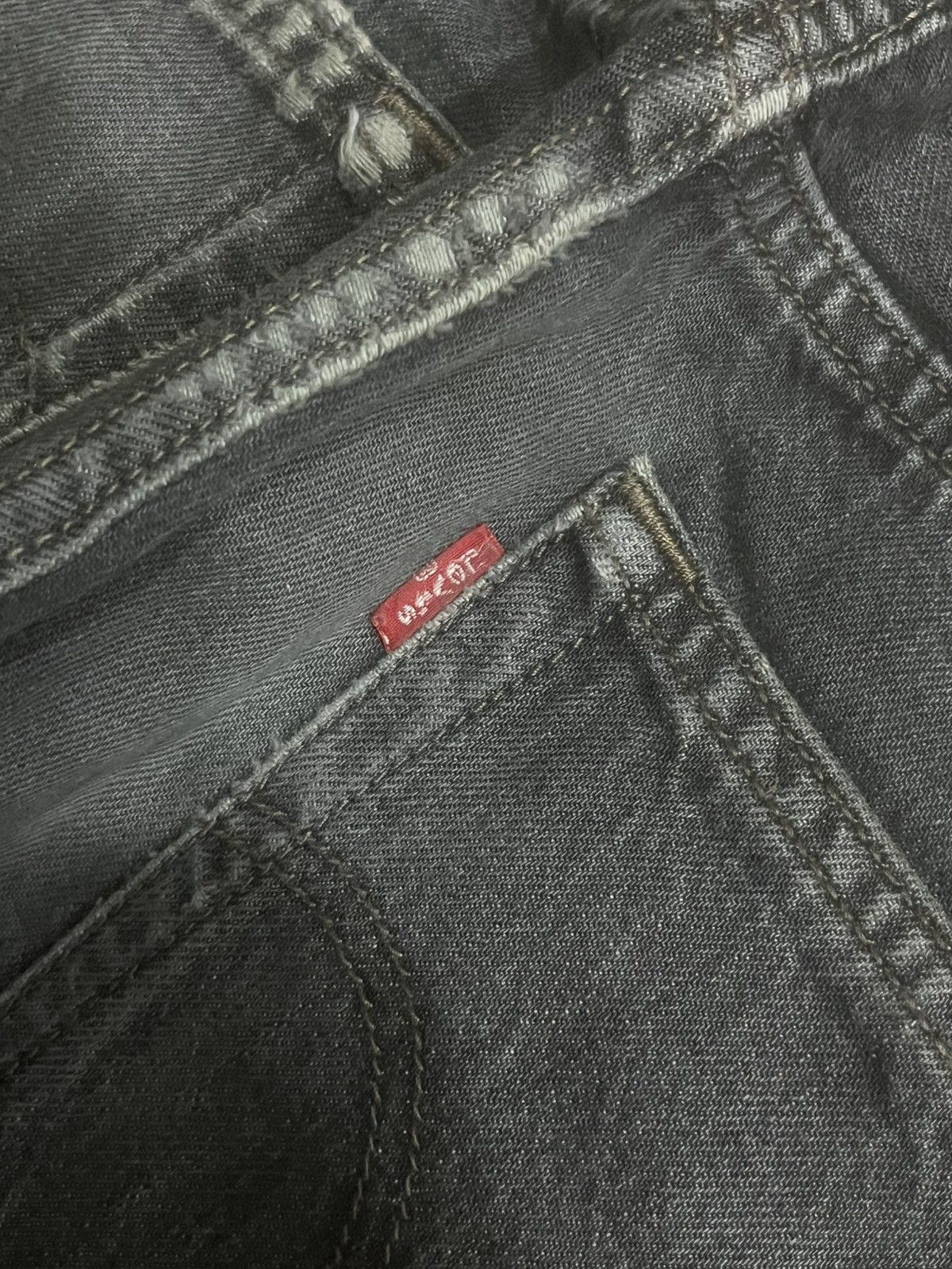 Levi's Vintage Y2K Levi’s 501 Black Faded Washed Frayed Leg Jeans Size US 29 - 12 Thumbnail