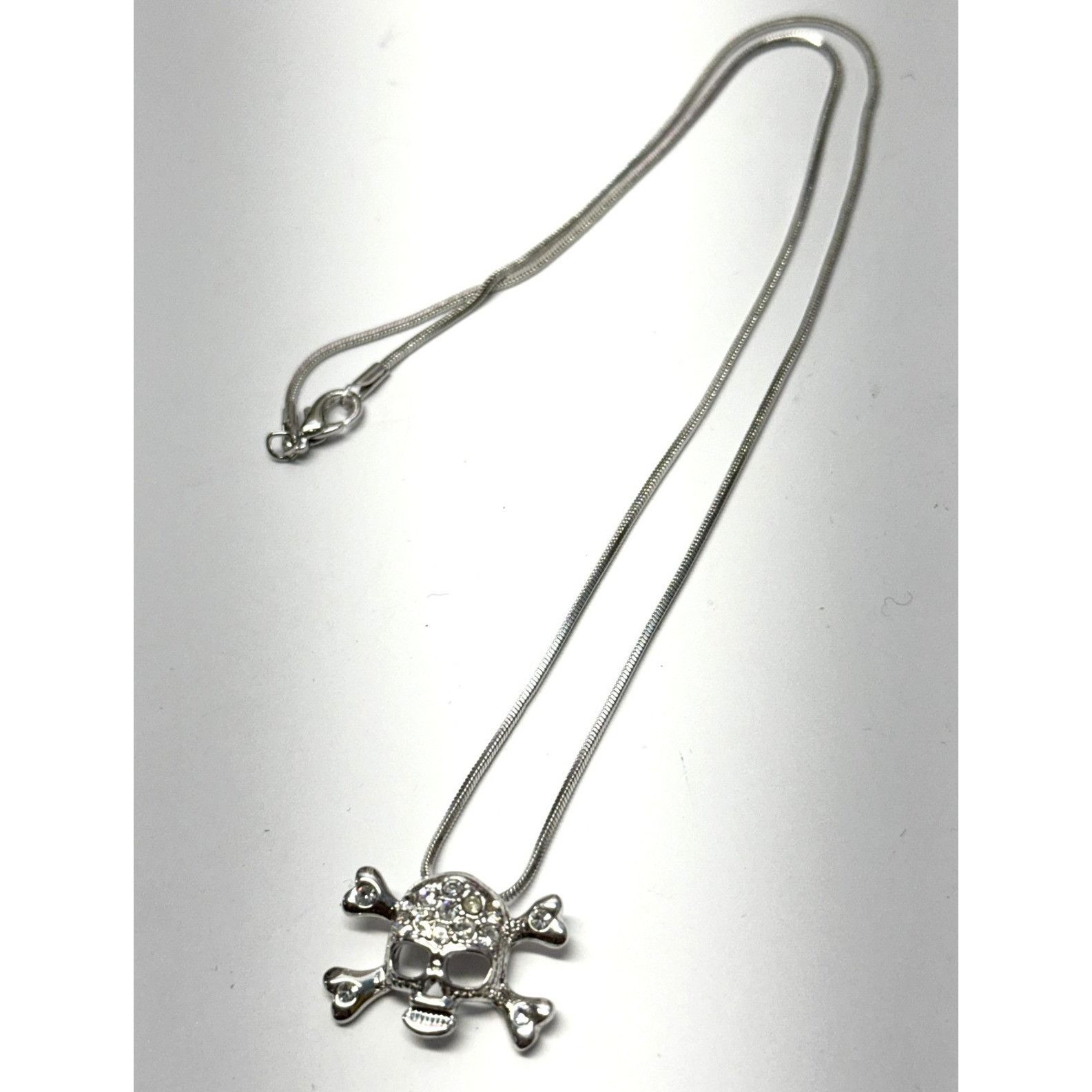 Other Vintage rhinestone skull and bone snake chain necklace Size ONE SIZE - 1 Thumbnail