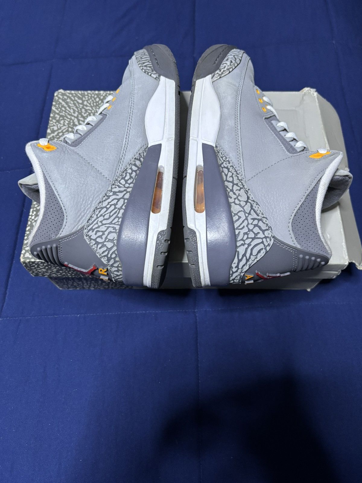 Jordan Brand Jordan 3 Retro Cool Grey 2021 Size 9 Size US 9 / EU 42 - 2 Thumbnail