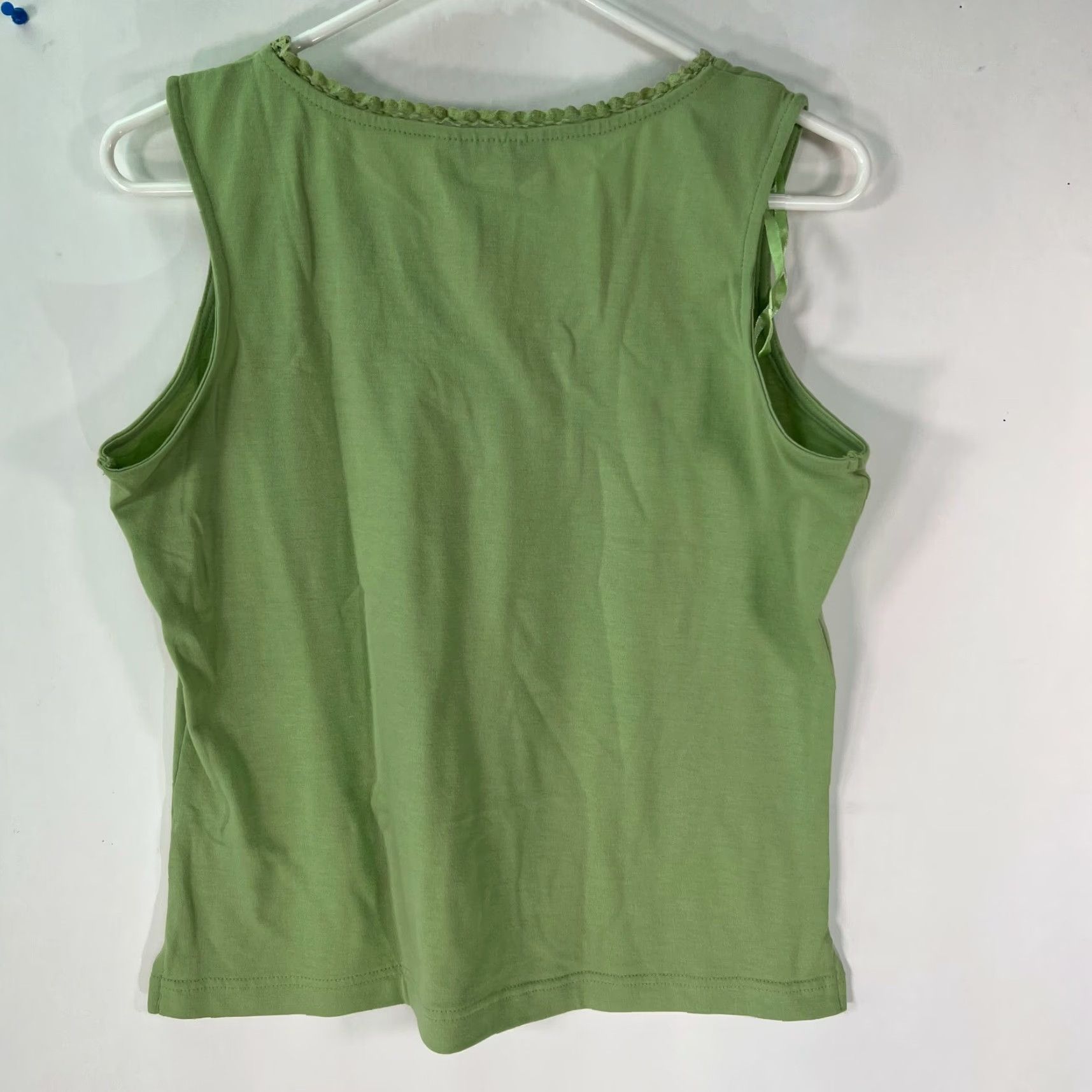 Vintage Sag Harbour Tank Womens Sleeveless V-Neck Stretch Casual Green Size M Shirt/Top Womens Sag Harbour Tank Green V-Neck Sleeveless Casual Medium Size M / US 6-8 / IT 42-44 - 2 Thumbnail