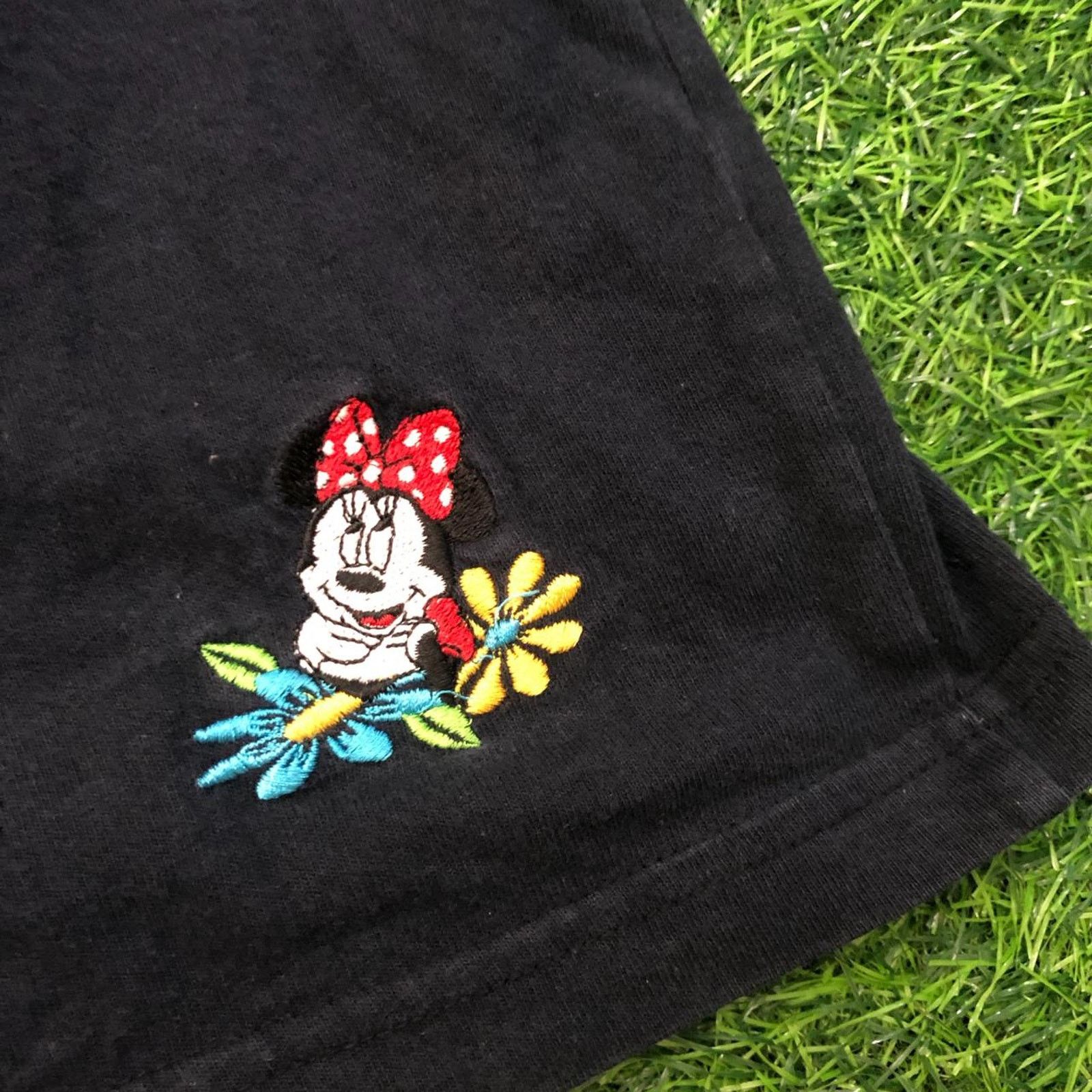 Disney Vintage Embroidered Minnie Mouse Disney Women’s Shorts Size 29" - 2 Thumbnail