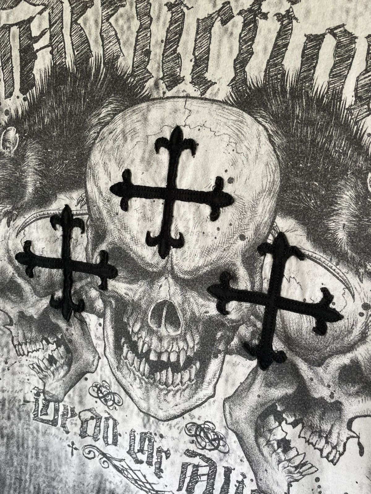 Vintage CRAZY Y2K Affliction Cross Skull Graphic tee Size US XXL / EU 58 / 5 - 4 Thumbnail