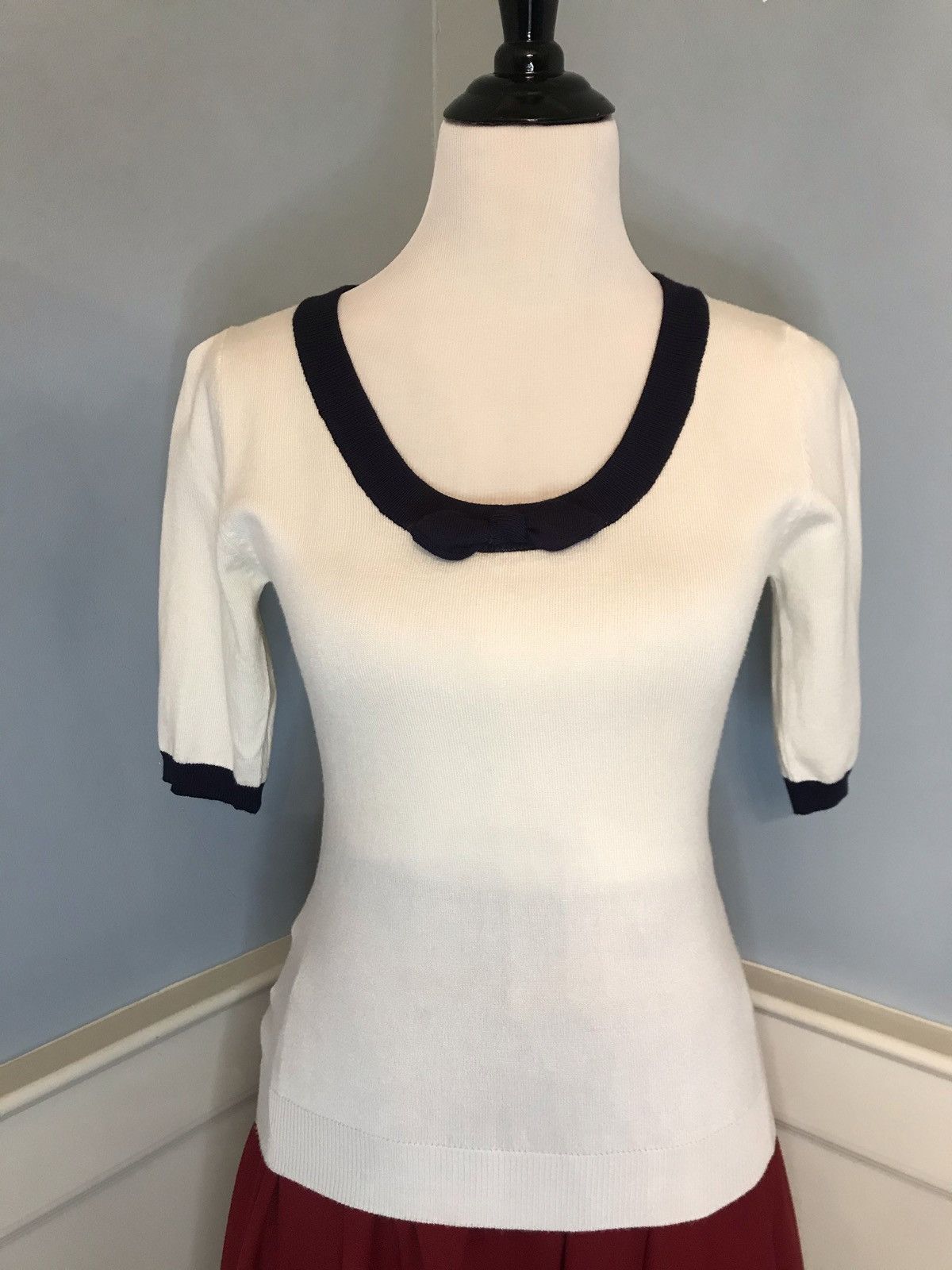 Other NWT Collectif Freya Knitted Top in ivory and navy Sz M Size M / US 6-8 / IT 42-44 - 1 Thumbnail