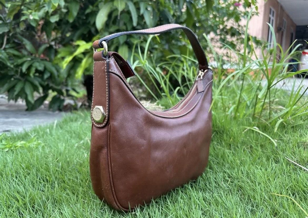 Gucci Authentic Gucci Charmy Leather Medium Hobo Bag Size ONE SIZE - 2 Thumbnail