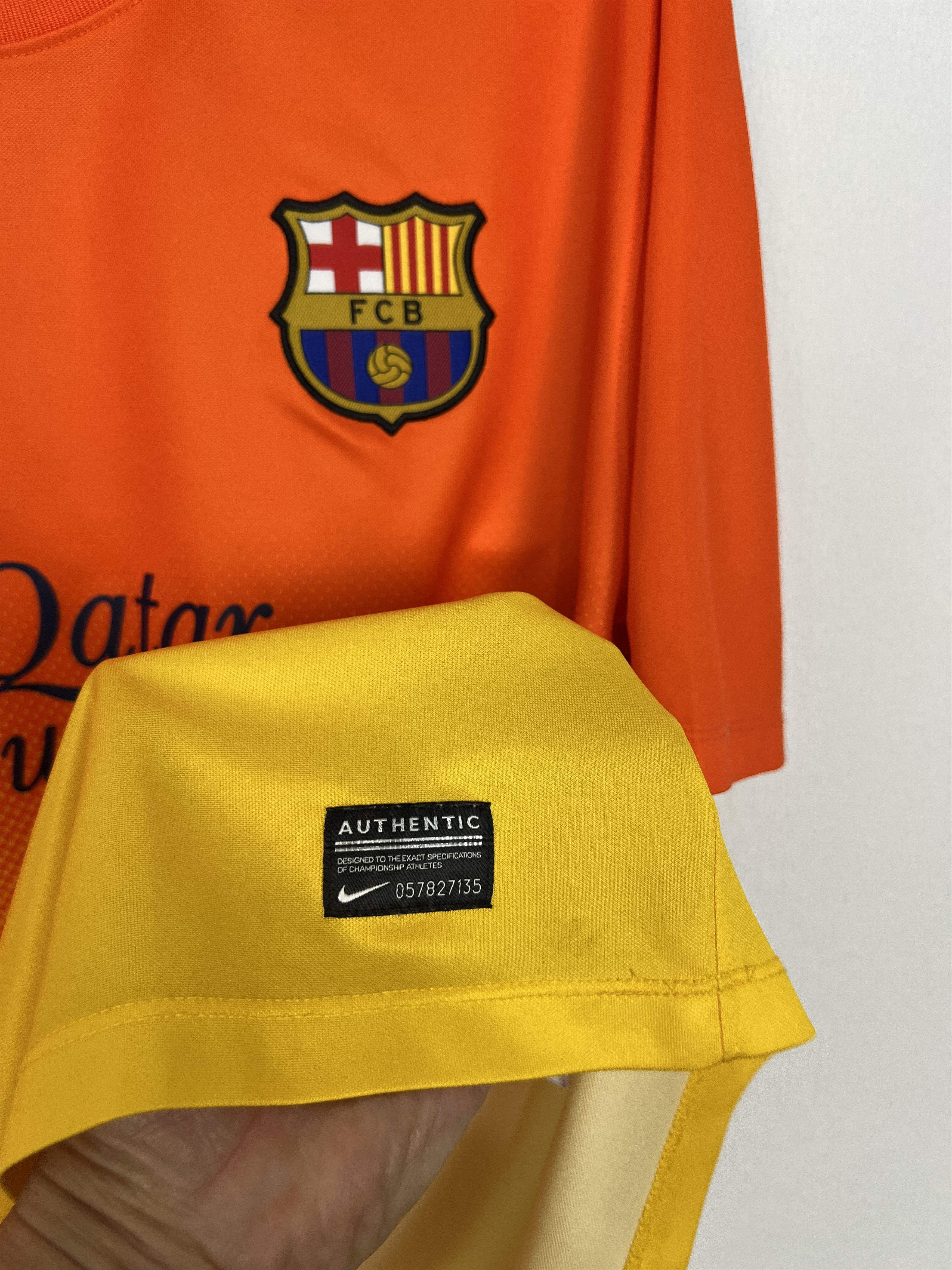 Nike Barcelona Away football shirt 2012 Soccer Nike Jersey Mens Size US XL / EU 56 / 4 - 4 Thumbnail