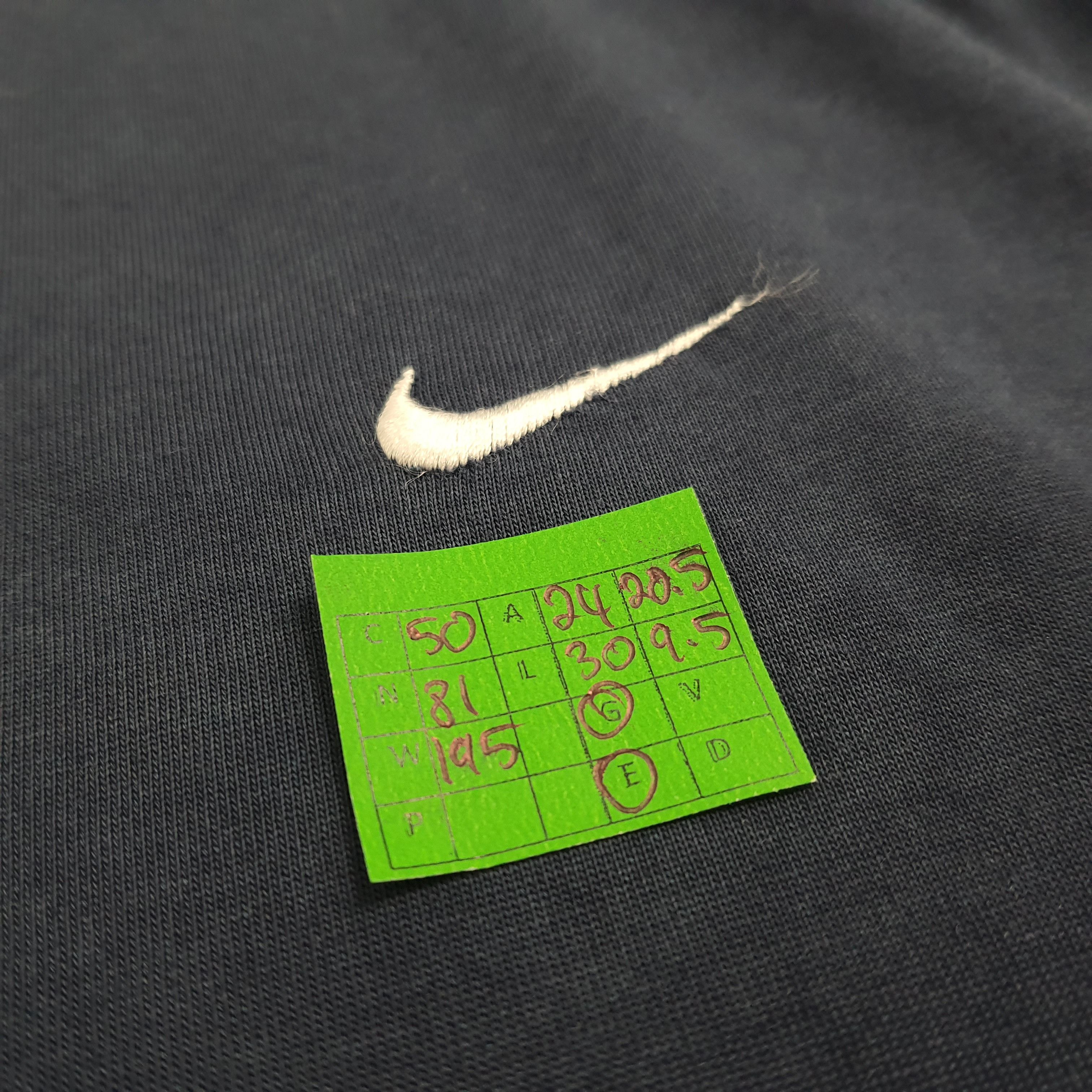 Nike × Vintage Vintage NIKE Sportwear Tshirt Size US XL / EU 56 / 4 - 6 Thumbnail