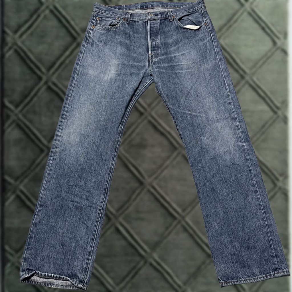 Levi's Levi's 501 Jeans Blue Denim Classic Straight Button Fly Distressed Faded 36X32 Size US 36 / EU 52 - 1 Thumbnail