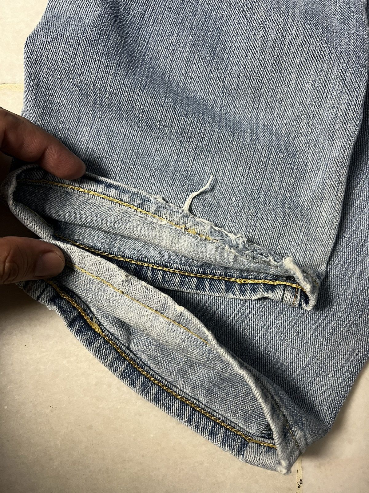 Lee × Vintage Vintage Lee 101 Distressed Light Wash Jeans Size US 29 - 14 Thumbnail